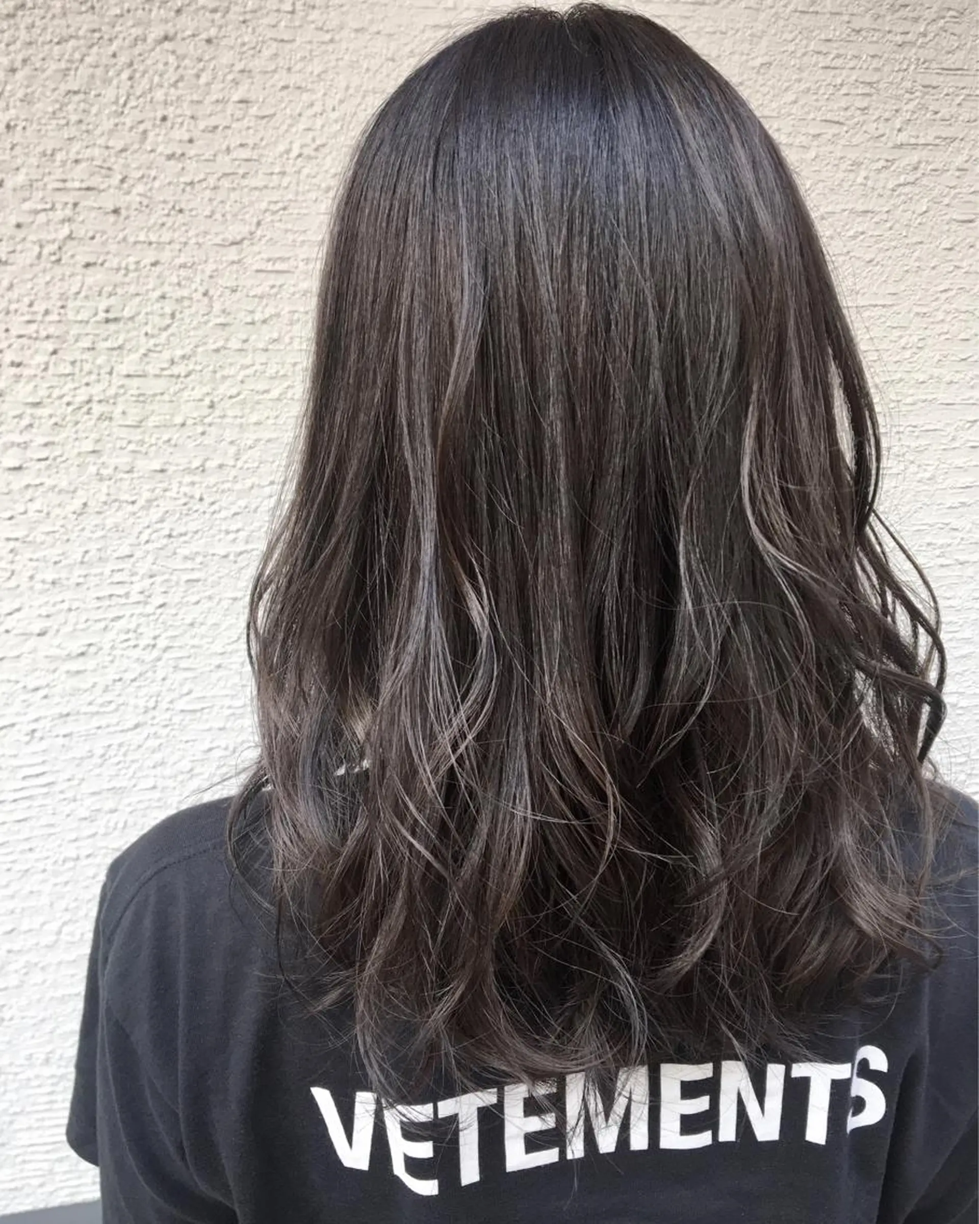 ミディアム カラー OFF YUYAのヘアスタイル