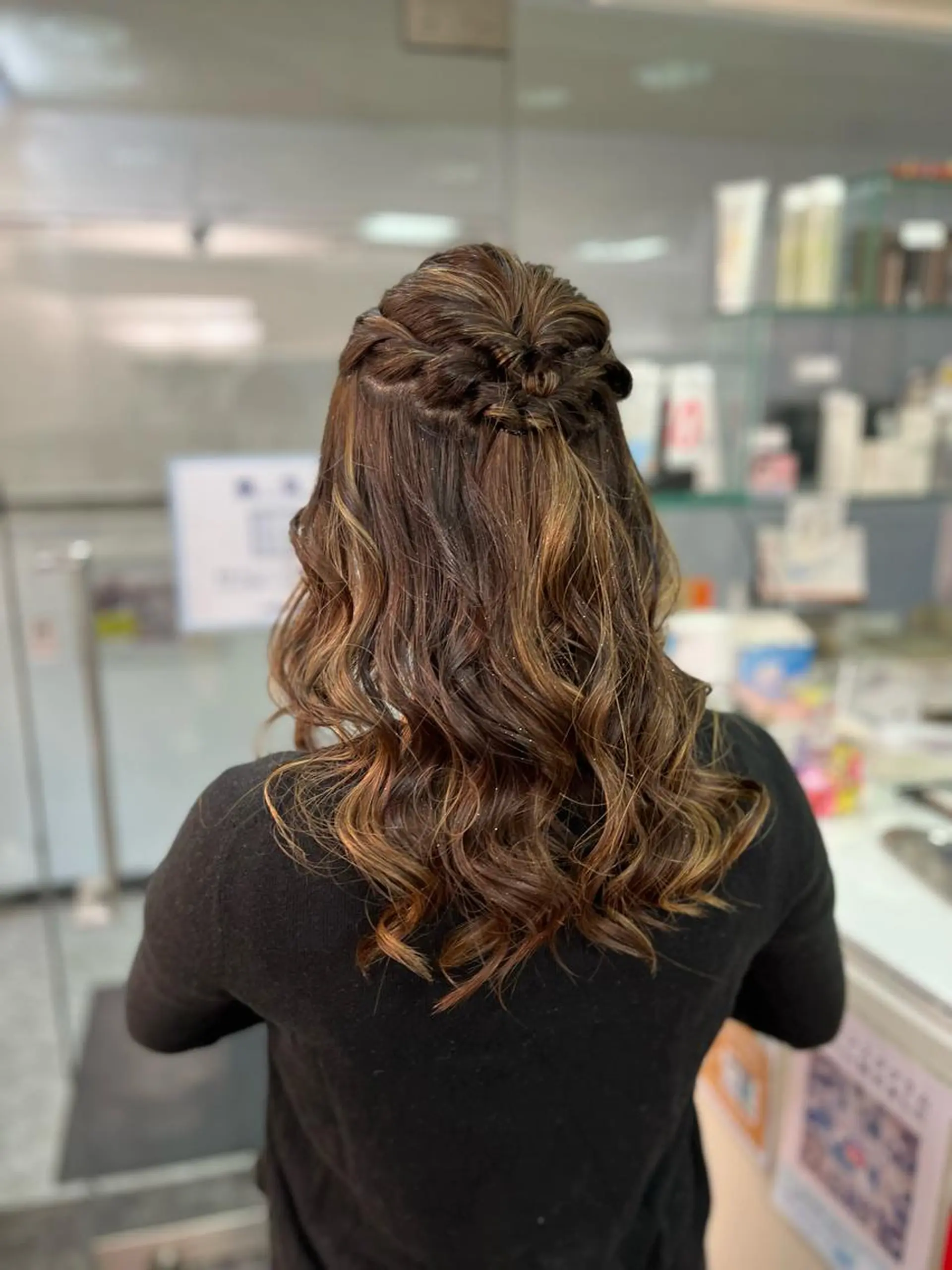 ロング ヘアアレンジ ウスイマイコ カット/ケアカラーのヘアスタイル