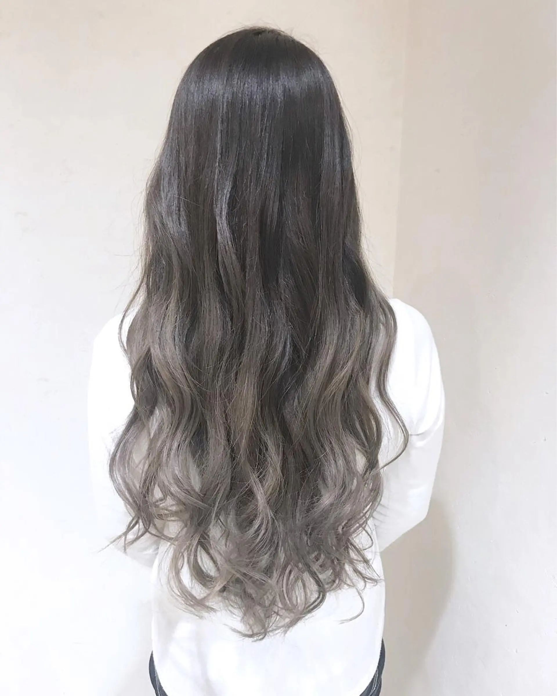 ロング カラー パーマ ヘアアレンジ グラデーションカラー グレージュ ヘアカラー トリートメント 縮毛矯正/美髪 髪質改善/石田幸輔のヘアスタイル