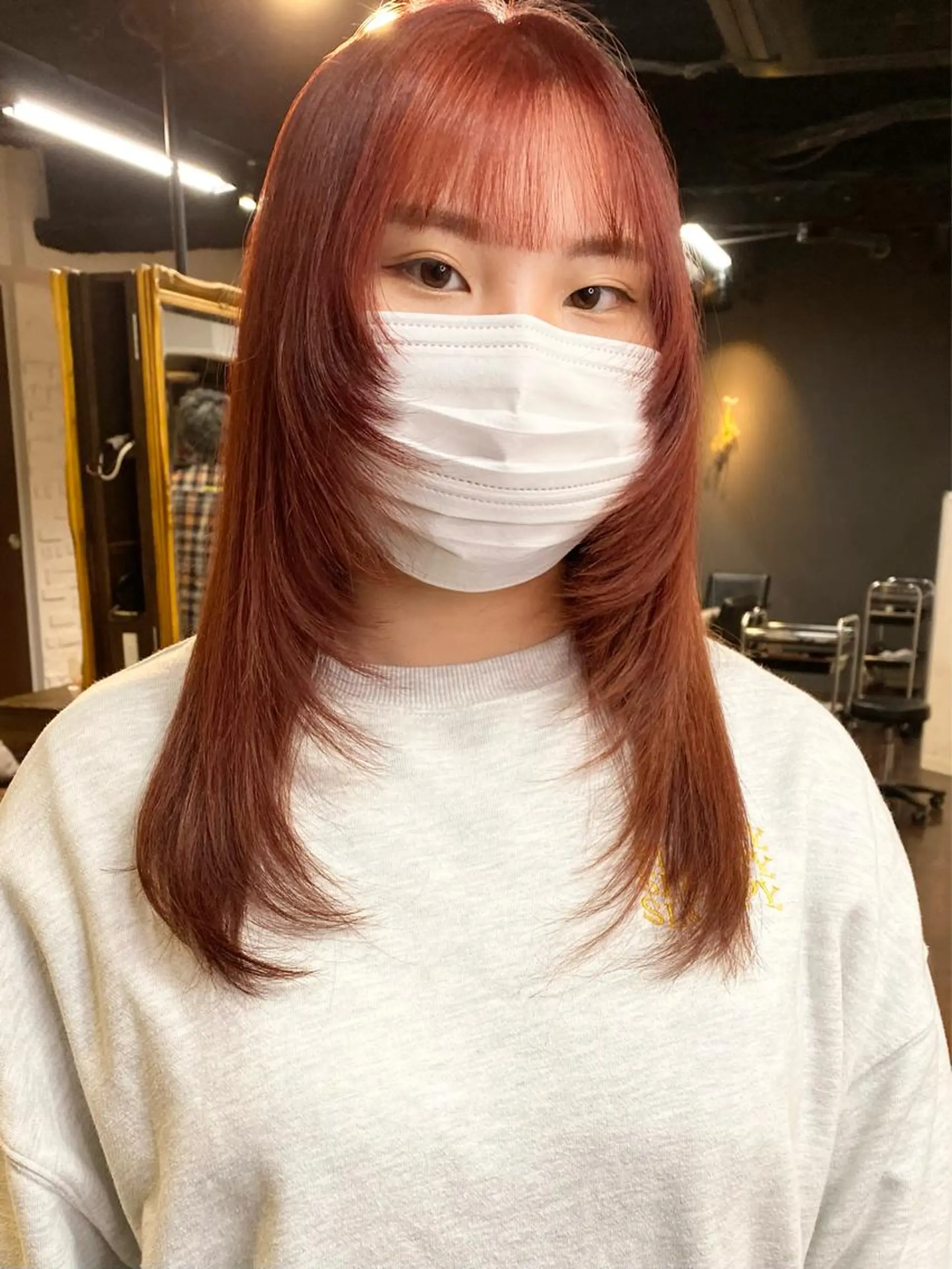 ロング カラー ヘアアレンジ ロングレイヤー ブリーチ ブラウンカラー ケアブリーチ レッドカラー カット ヘアカラー トリートメント レイヤーカット×髪質 改善🇰🇷シオリのヘアスタイル