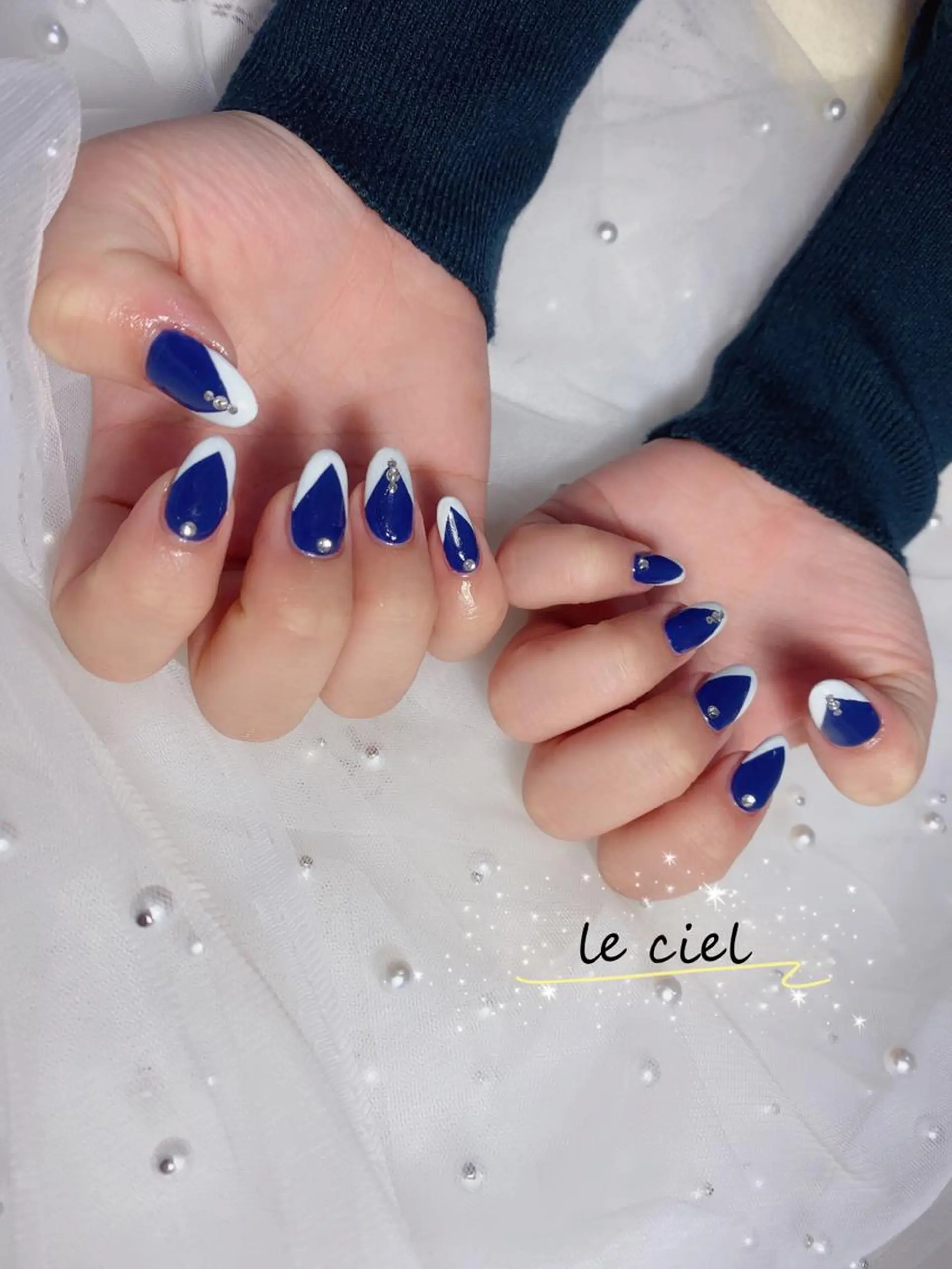 ネイル フレンチネイル ネイビー 冬ネイル Naka Rieのネイルデザイン