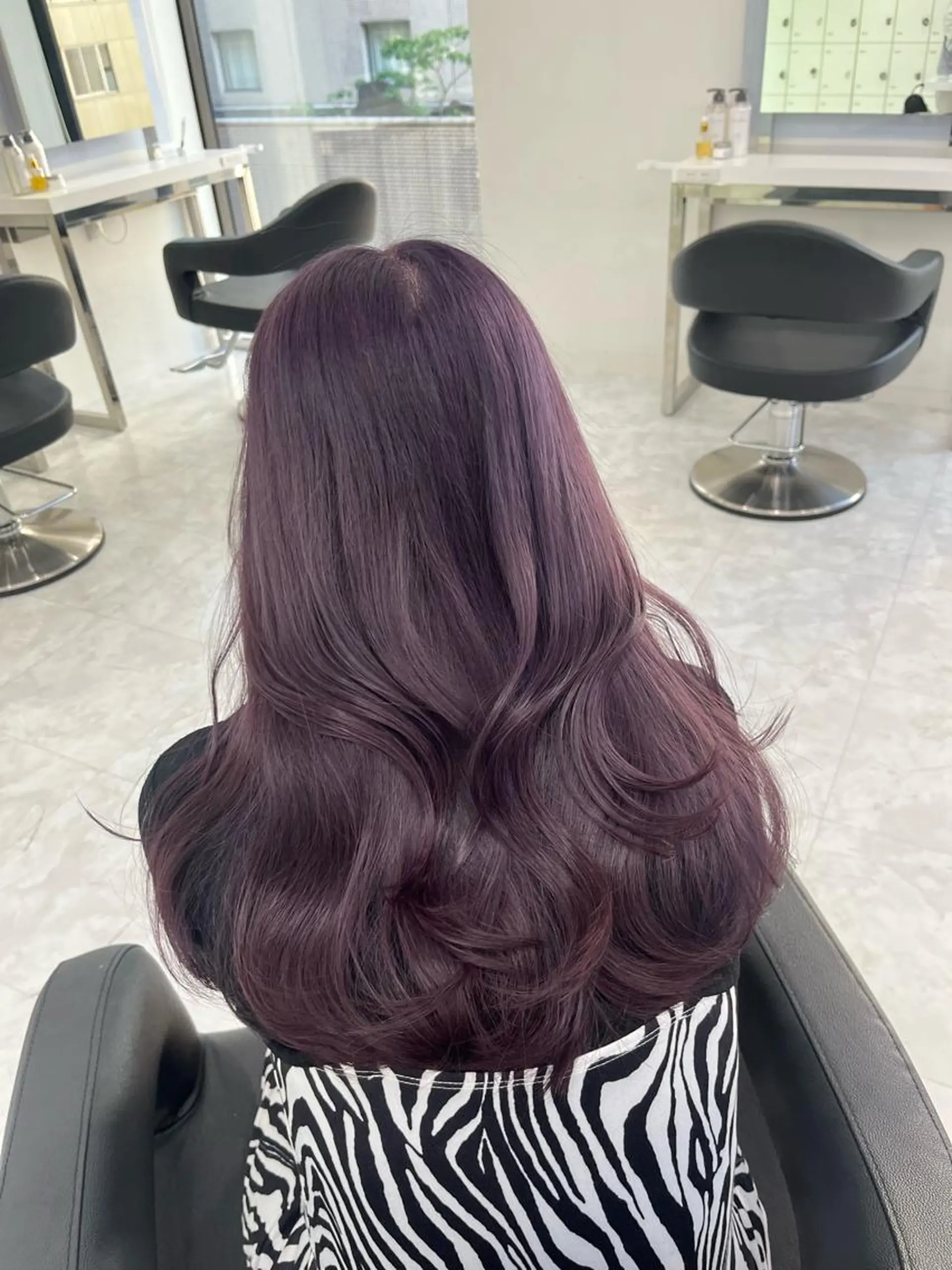 ロング カラー カシス ラベンダーカラー ピンクカラー ブリーチなし🩶 グレージュのヘアスタイル
