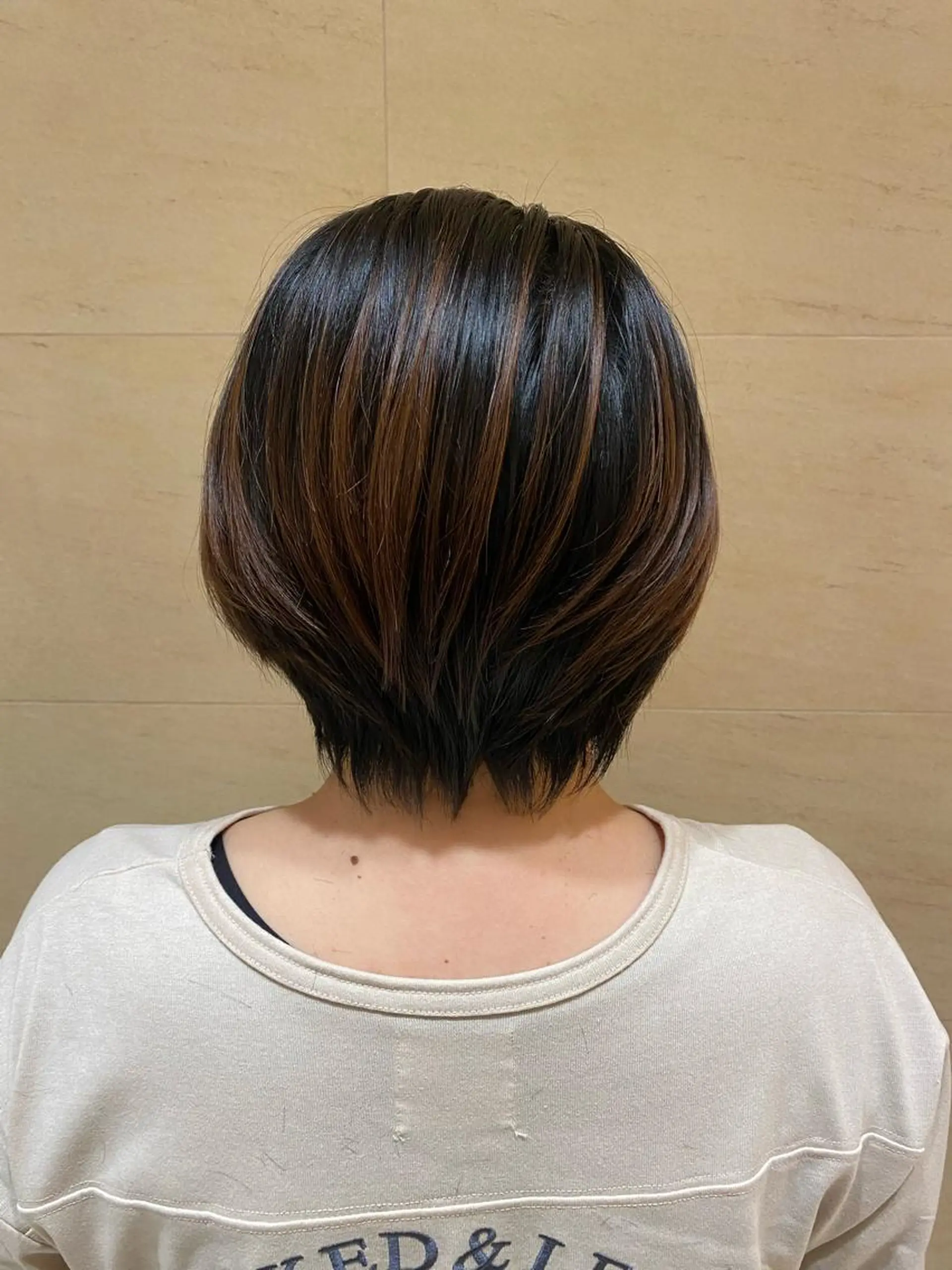 ショート 新井 舞のヘアスタイル