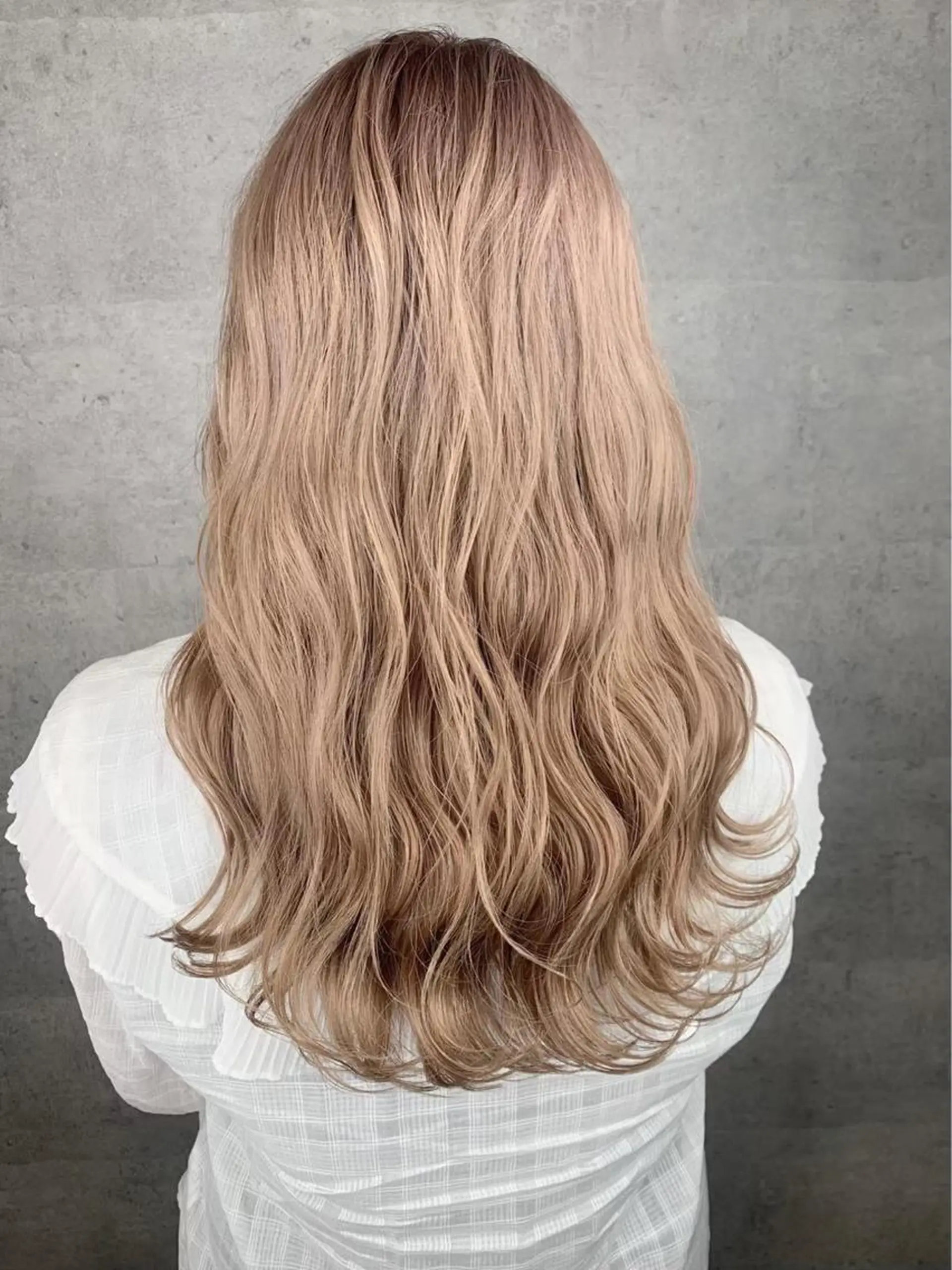 ロング カット ヘアカラー _WHITE 静岡店のヘアスタイル