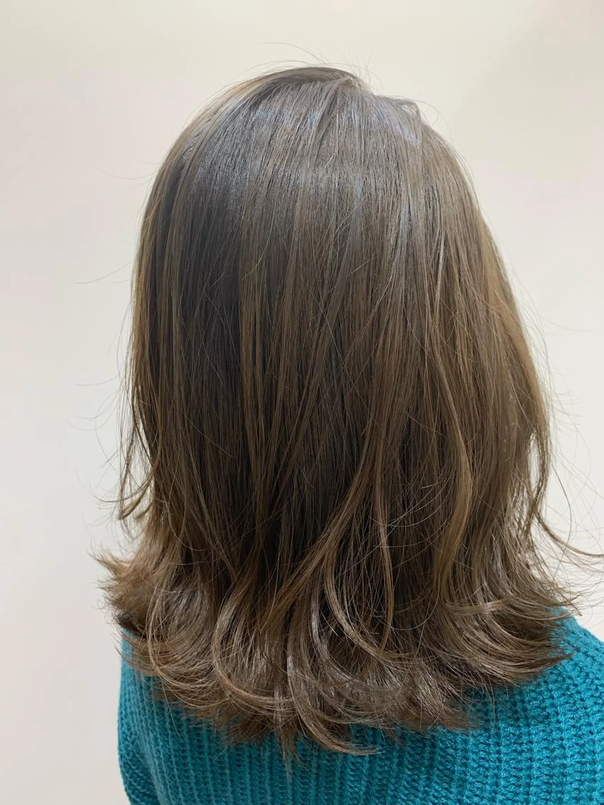 ミディアム カラー カット ヘアカラー トリートメント Adachi Fujikoのヘアスタイル