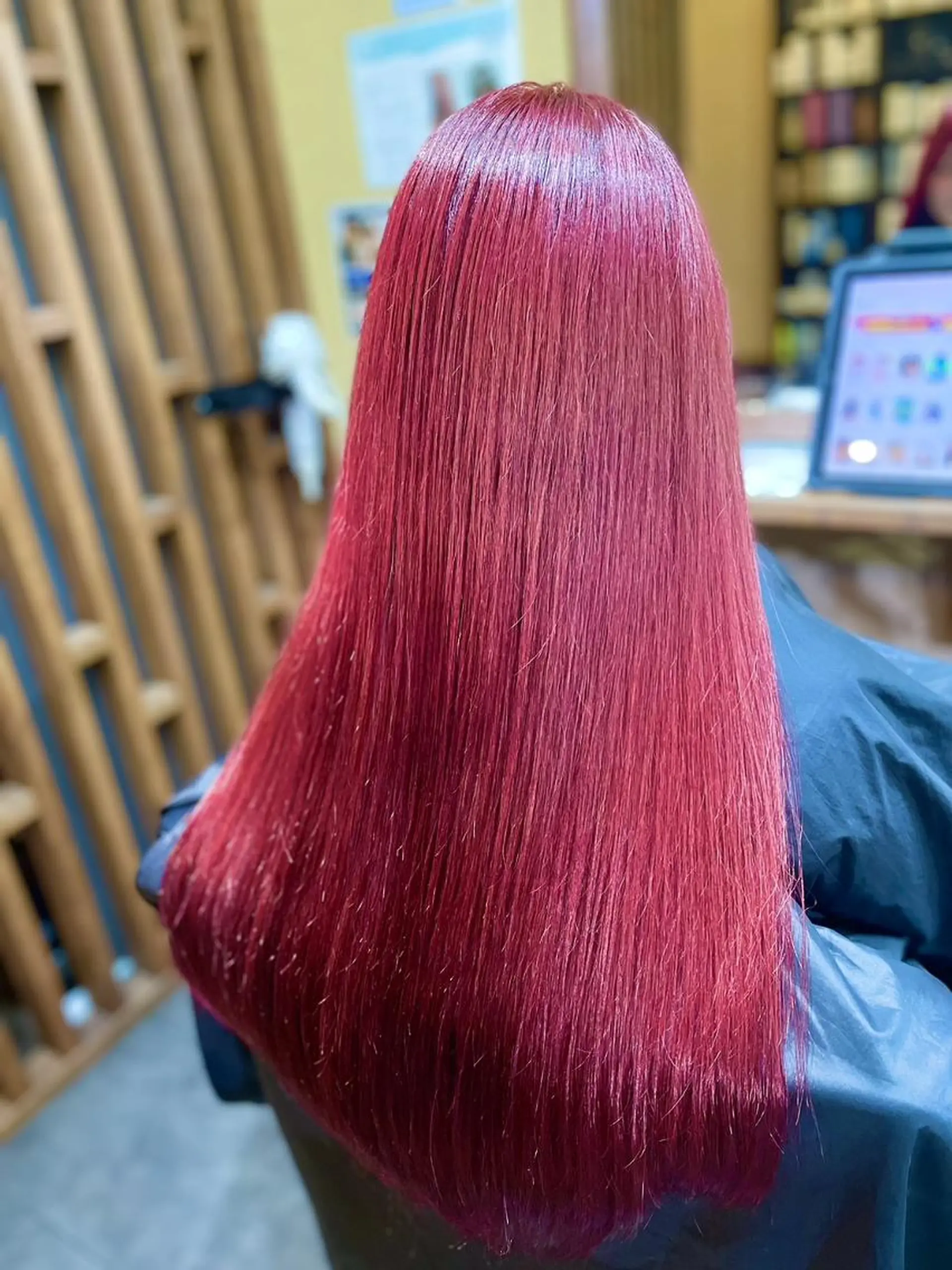 ロング パピヨンロゼ 髪質改善/酸性のヘアスタイル