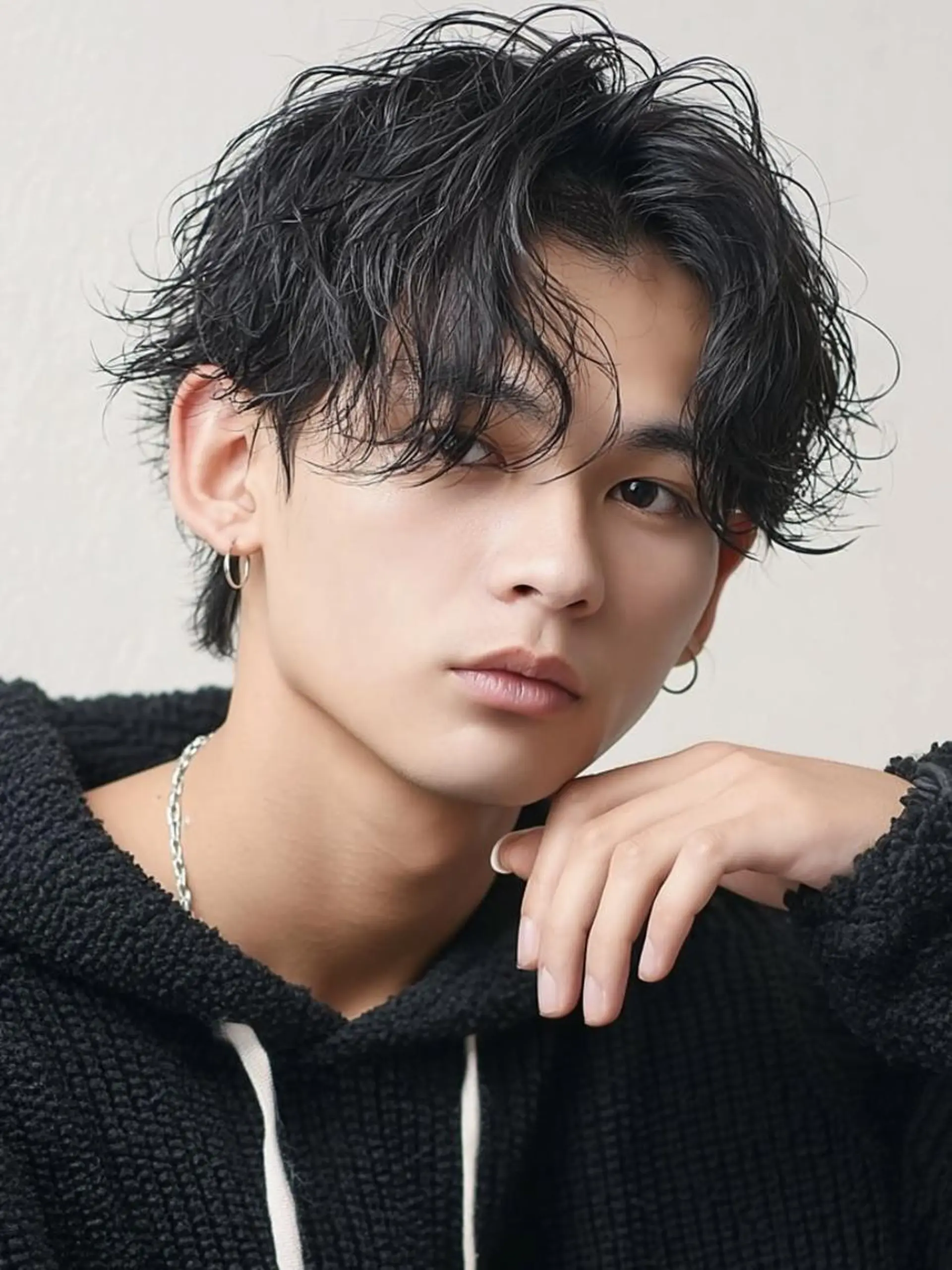 メンズ センターパート フェードカット メンズパーマ 刈り上げ 波巻きパーマ カット パーマ ナチュラルヘア/ 似合わせ/三宅 昌太のヘアスタイル