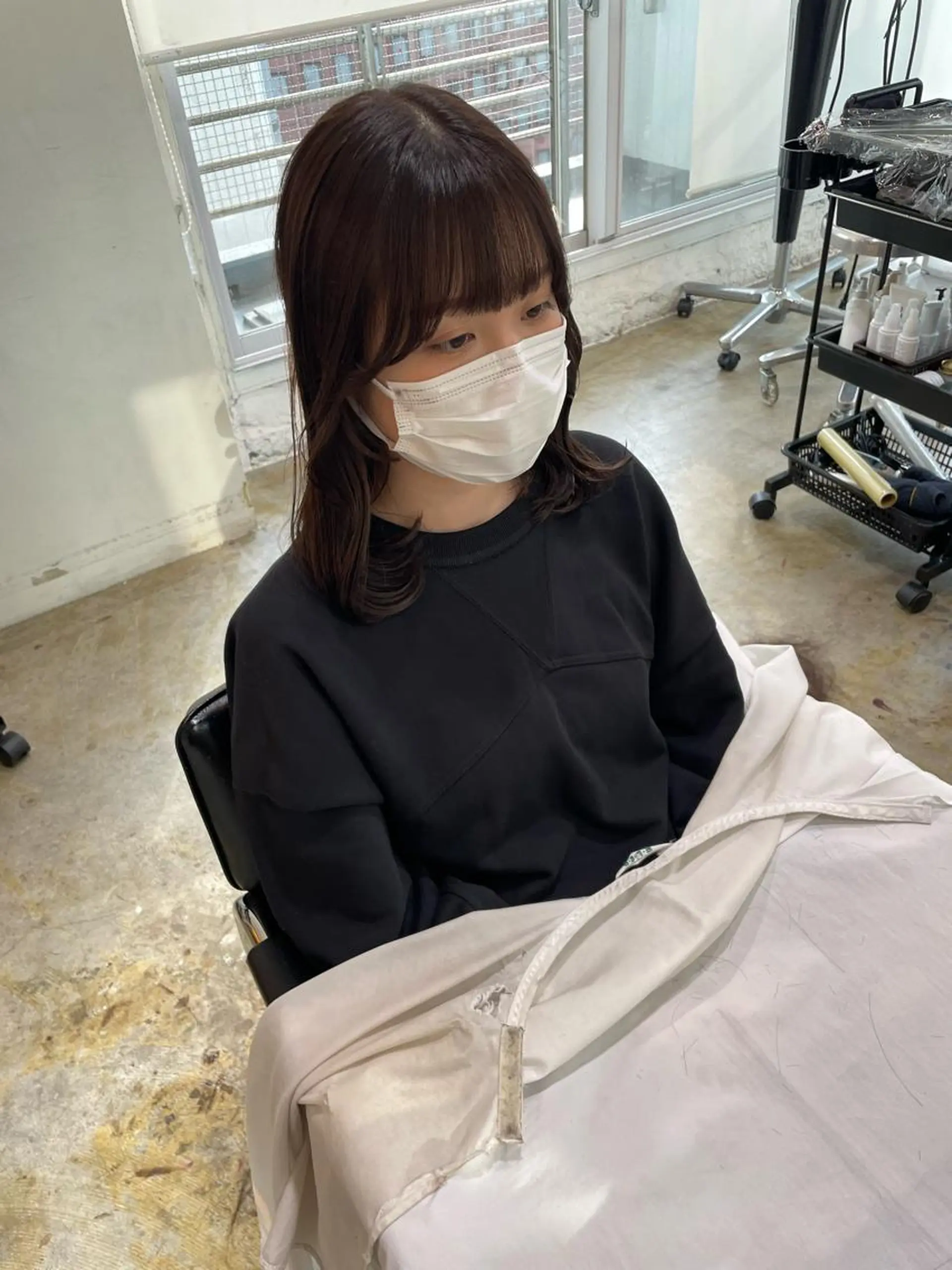 ミディアム カラー 透明感カラー グレージュ カット ヘアカラー トリートメント MIOベージュカラー 柔らかいカラーのヘアスタイル