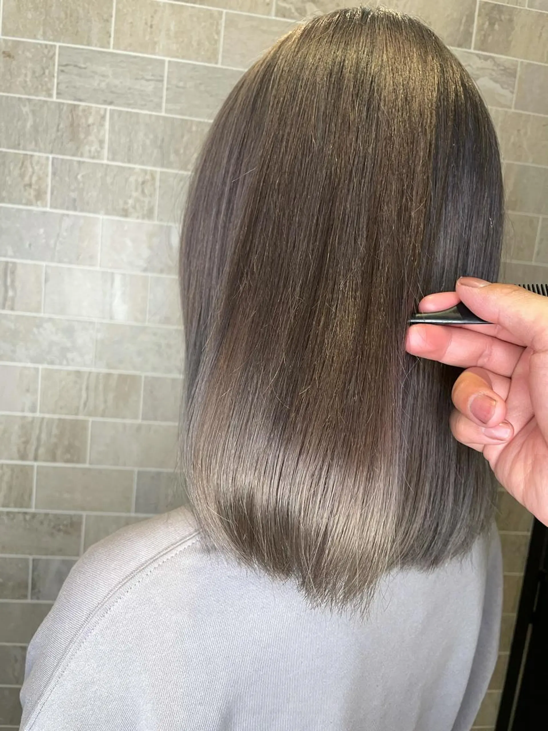 ミディアム ヘアカラー トリートメント ブリーチ毛矯正.髪質 改善.髪にドラマをのヘアスタイル