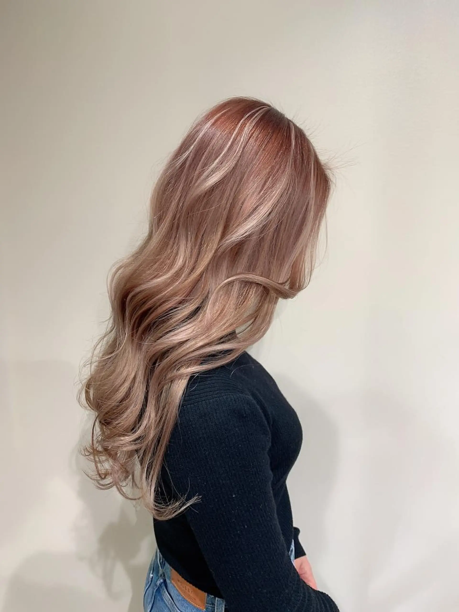 ロング カラー エクステ 渋谷🤍ハイトーン、 エクステ🤍アミルのヘアスタイル