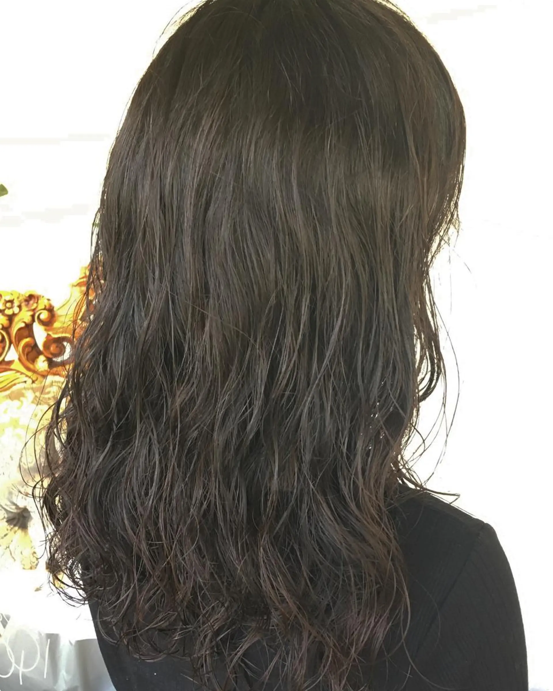 ロング カラー パーマ ヘアアレンジ グレージュ エグチ アキラのヘアスタイル