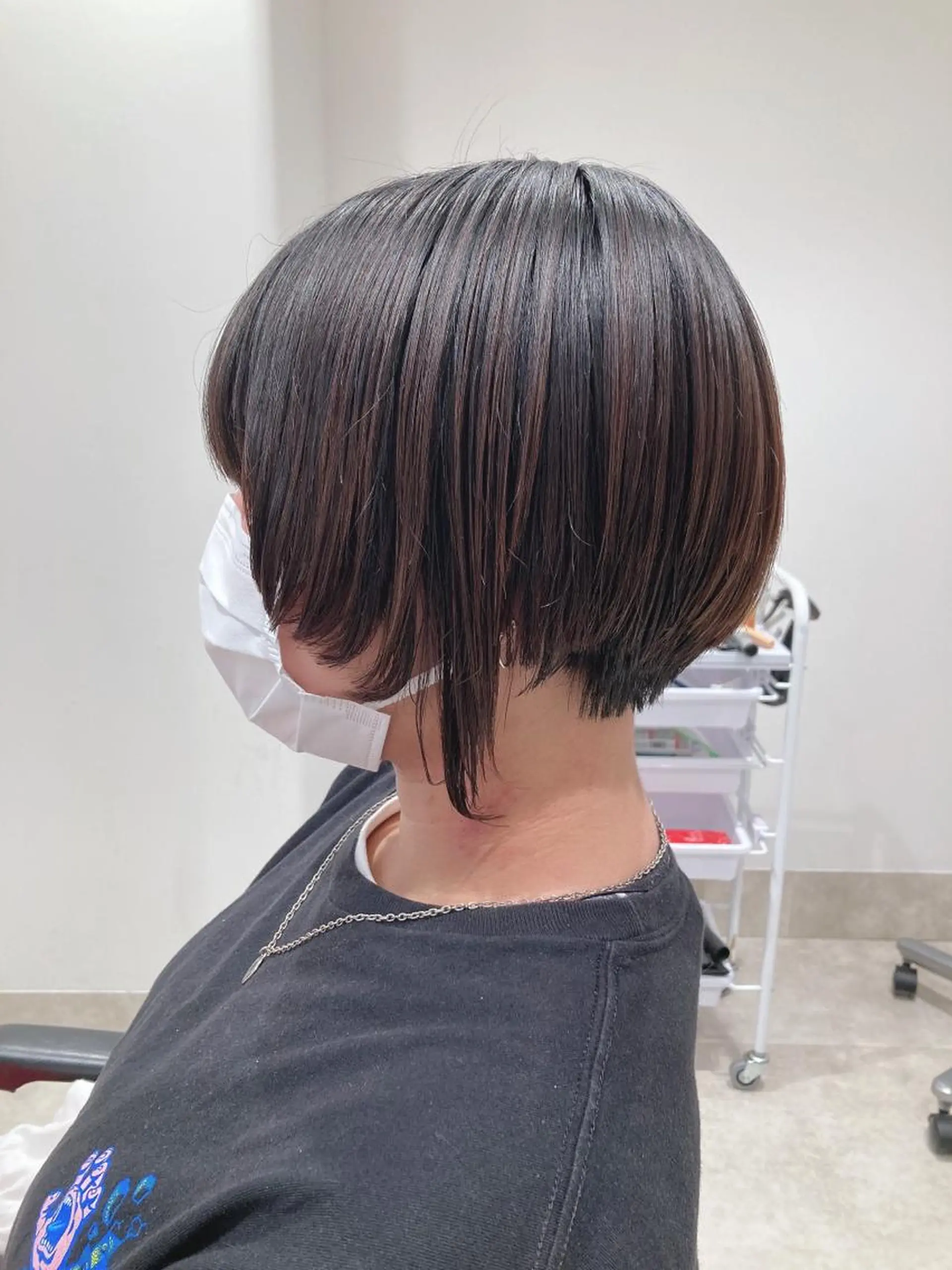 ショート カラー 黒髪 ショートヘア カット ヘアカラー トリートメント ヘッドスパ スキバサミを使わない カット🌼唯🌼のヘアスタイル