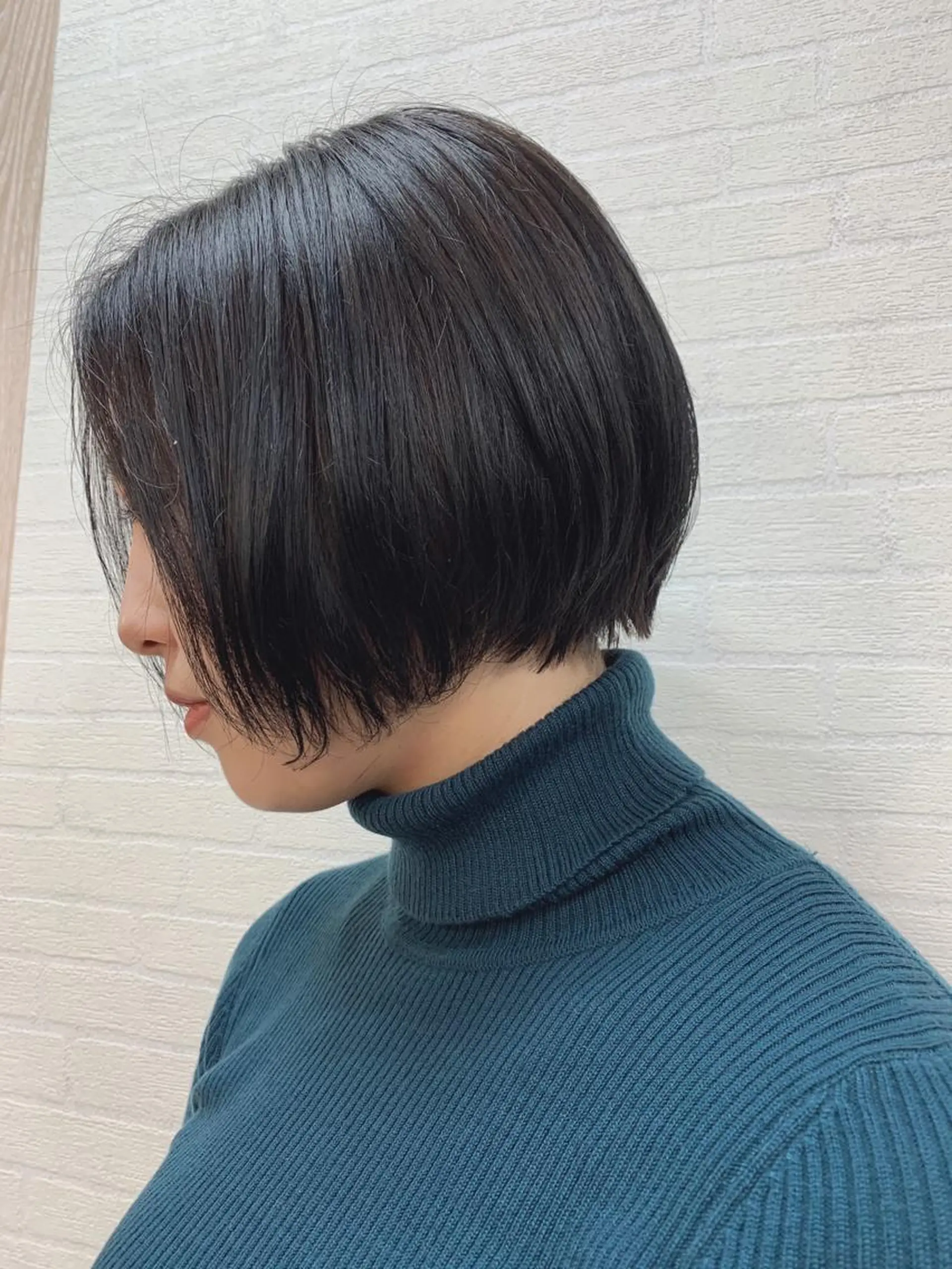 ショート カラー 切りっぱなしボブ ショートボブ ハンサムショート 黒髪 ボブ カット ヘアカラー トリートメント 初めてのショート お任せください✂️のヘアスタイル