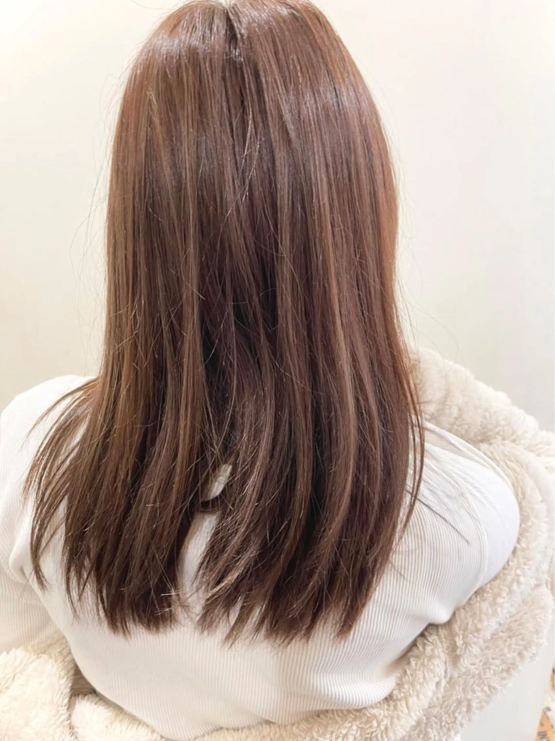セミロング カラー ベージュカラー 透明感カラー ハイライトカラー ハイライト カラースペシャリスト しょう🧑🏼‍🎨のヘアスタイル