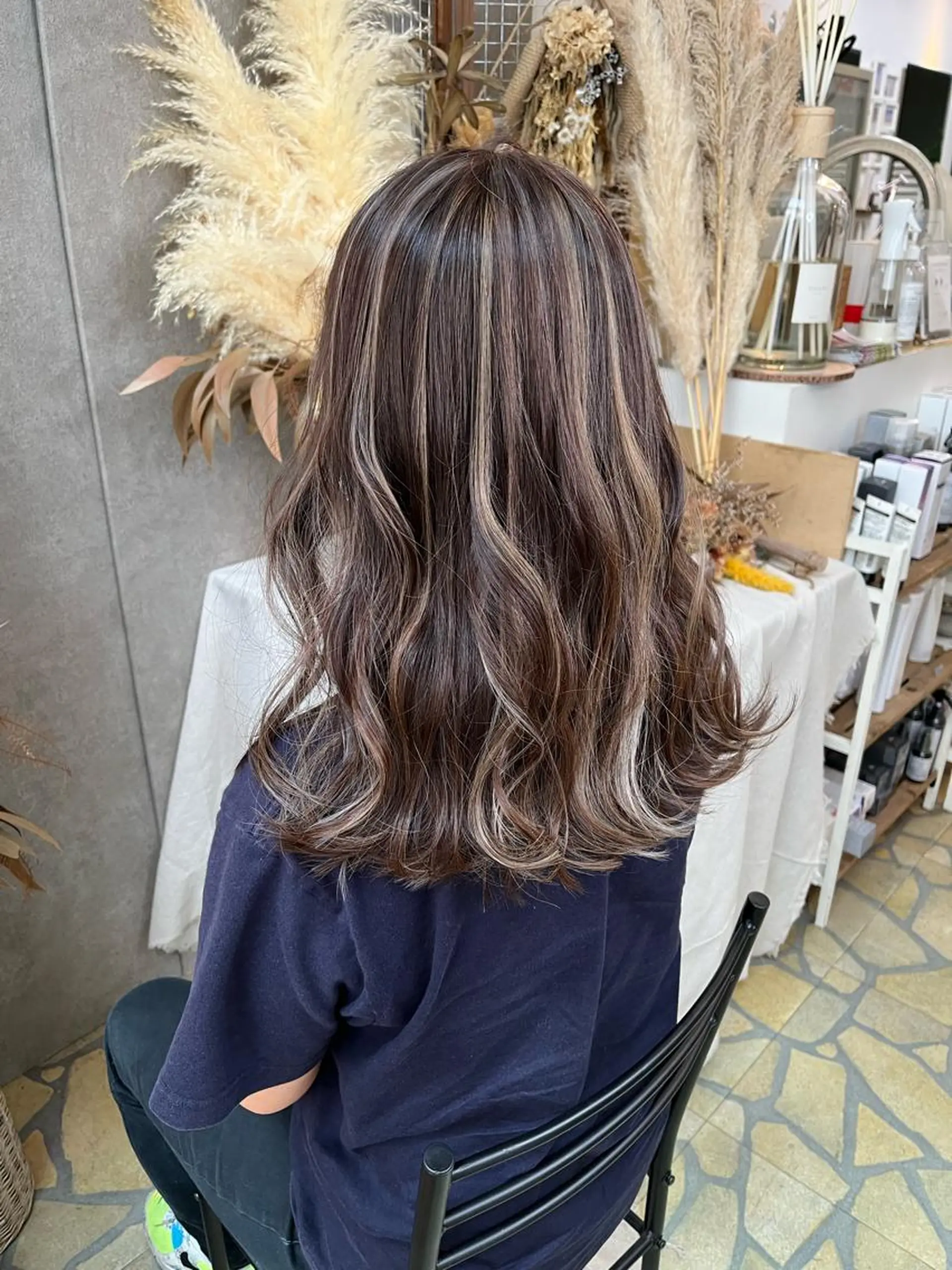 ロング ハイライト ヘアカラー トリートメント エクステ・髪質改善・ ブリーチ・吉田大介のヘアスタイル