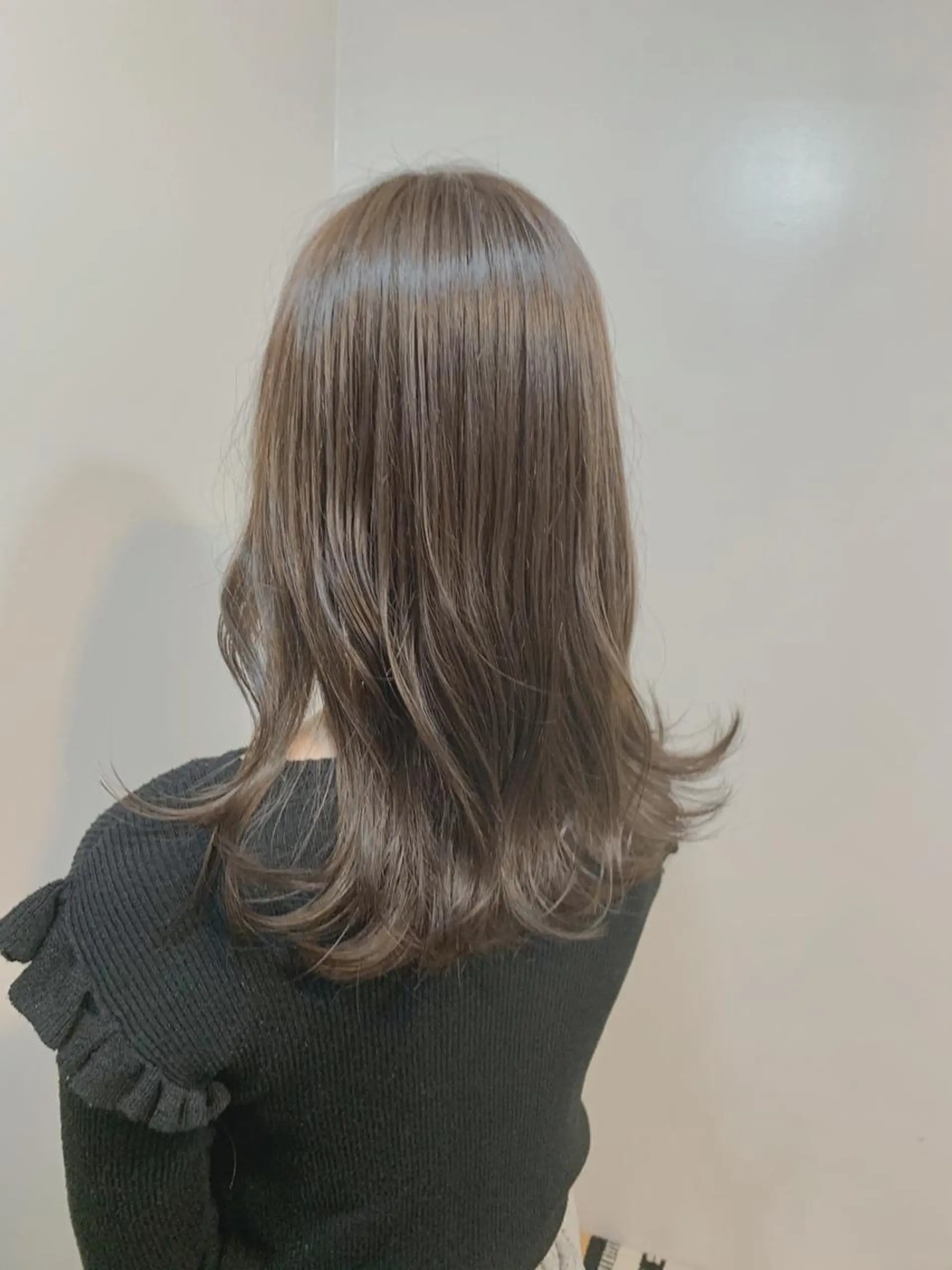 セミロング カラー natsu fujinoのヘアスタイル