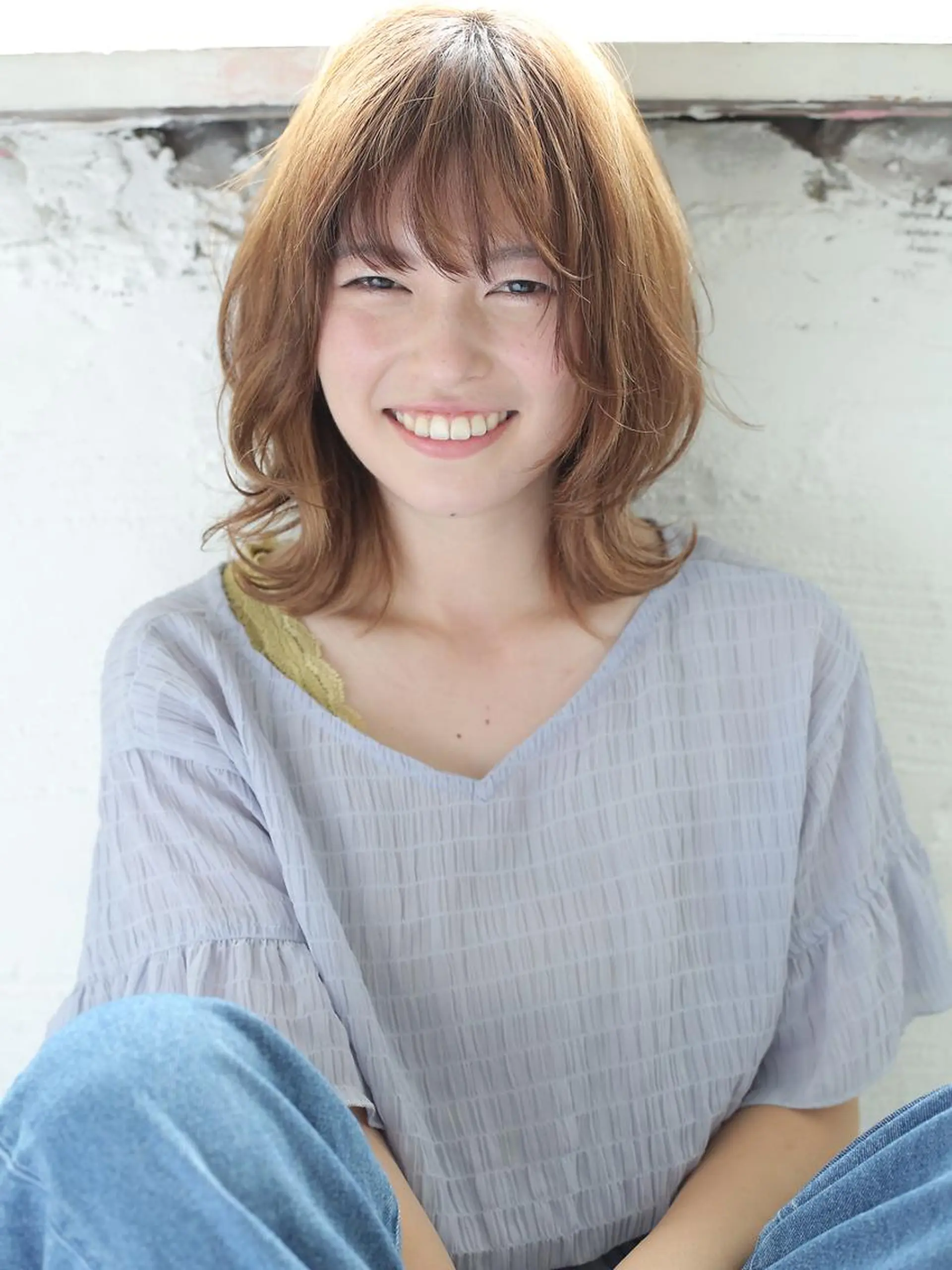 ミディアム 江原 彩華のヘアスタイル