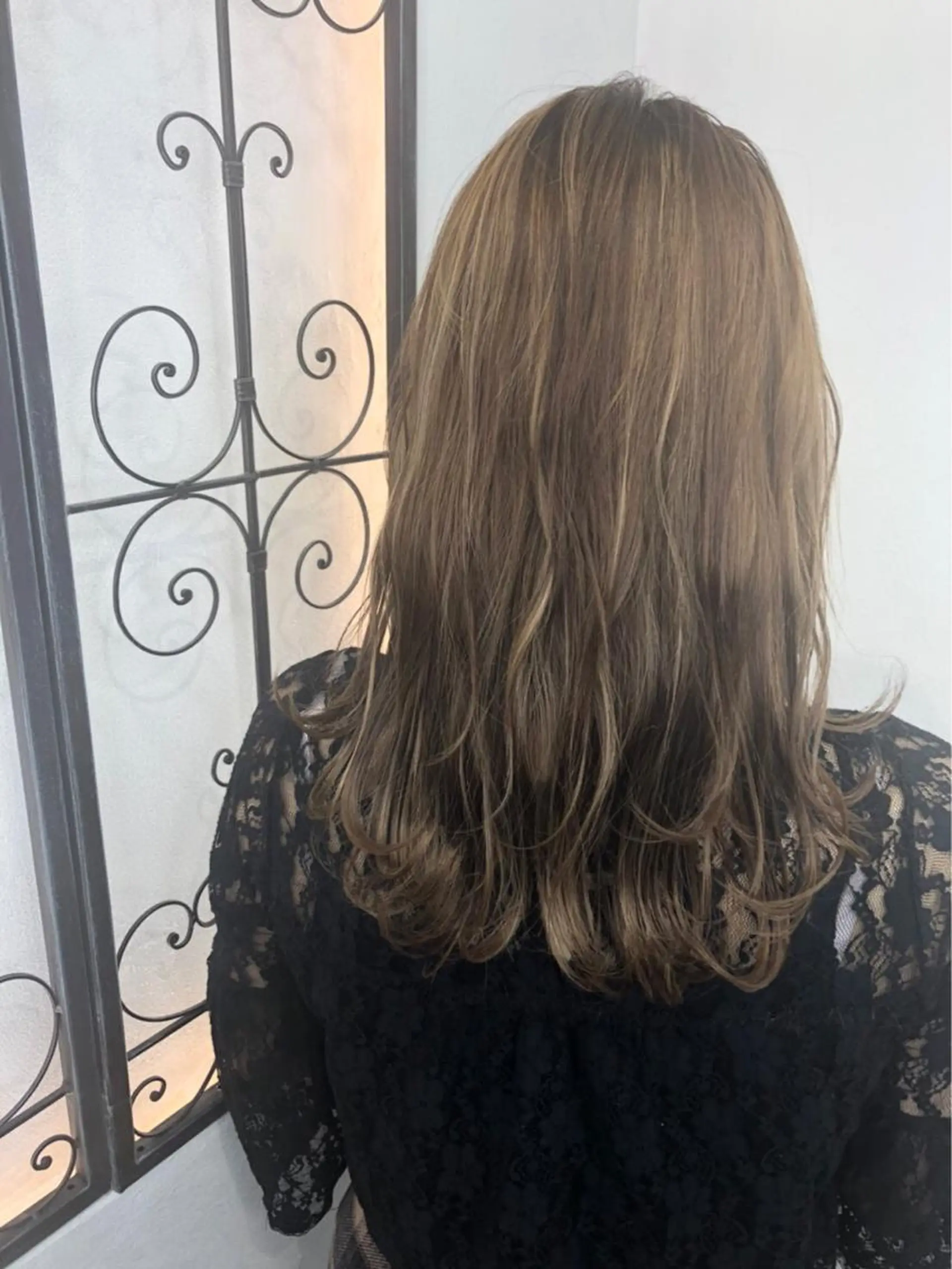 セミロング カラー AVANCE 長尾 尚悟のヘアスタイル