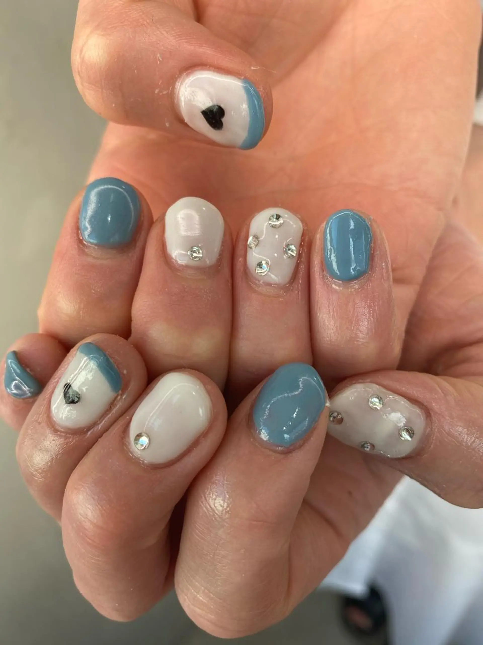 ネイル RISAKO 艶髪モテヘア🎀府中のヘアスタイル