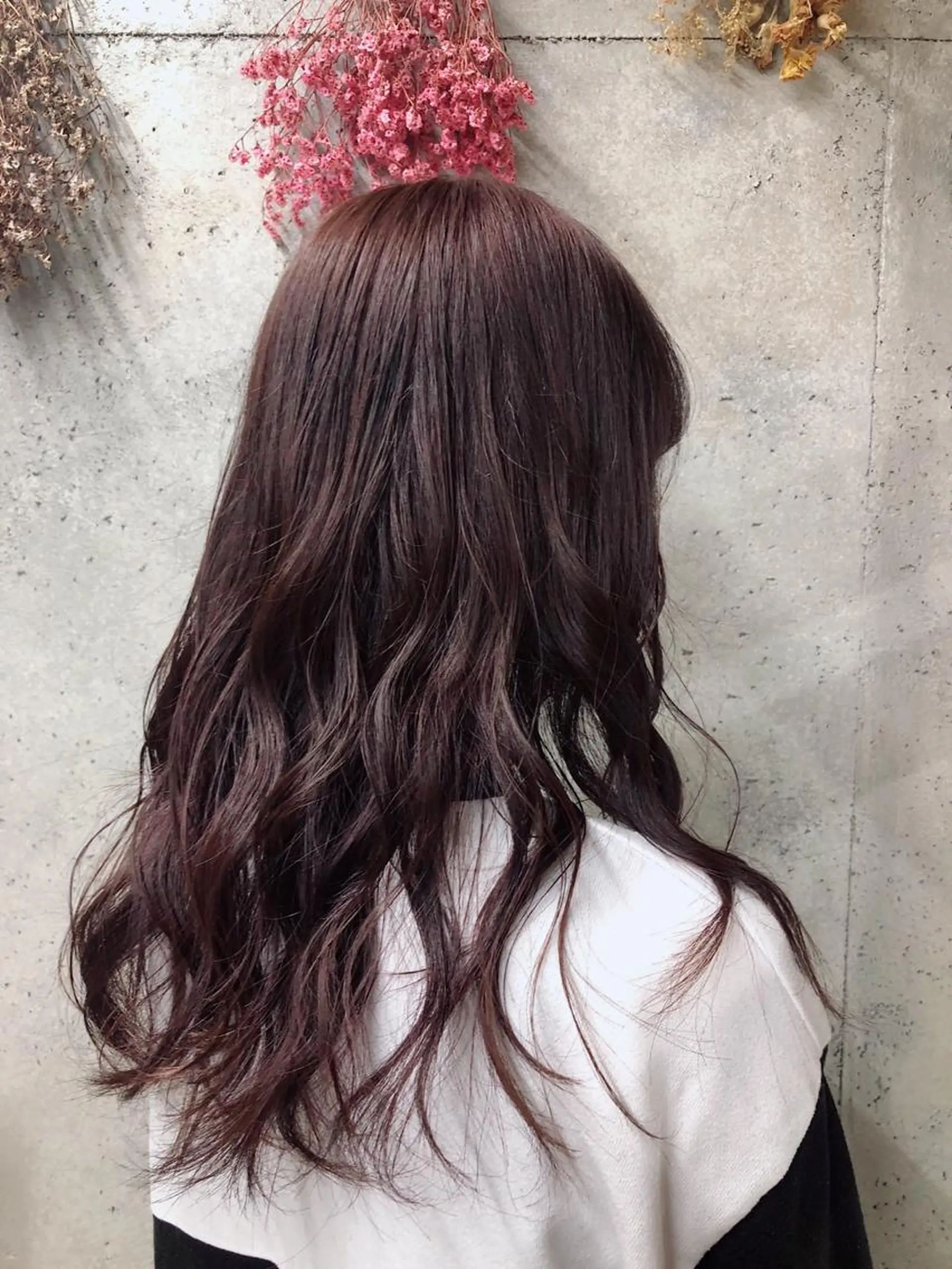 ロング カラー ピンクカラー wakana 【ブリーチカラー】のヘアスタイル