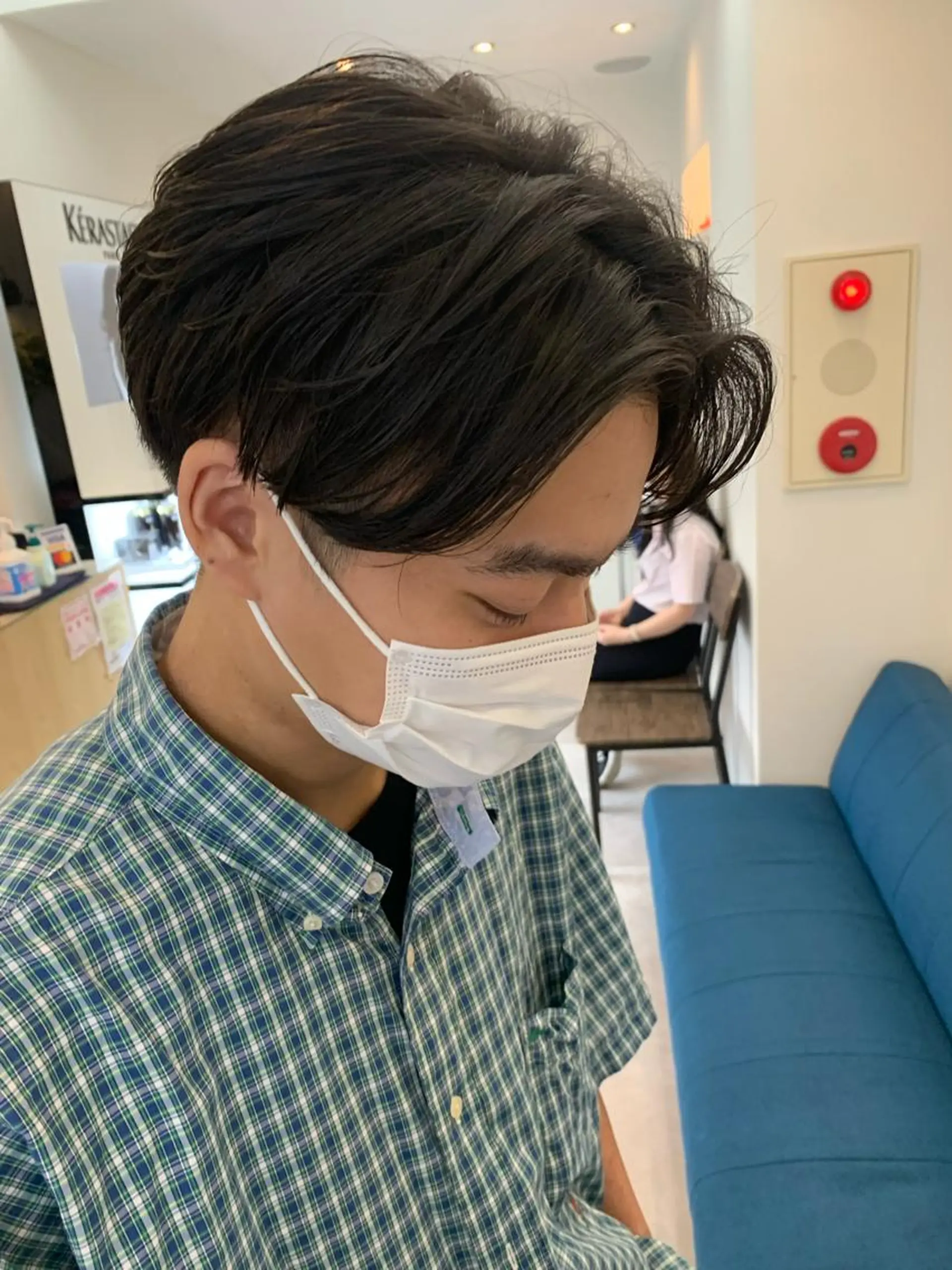 ショート メンズ センターパート 坂口 敬志朗のヘアスタイル