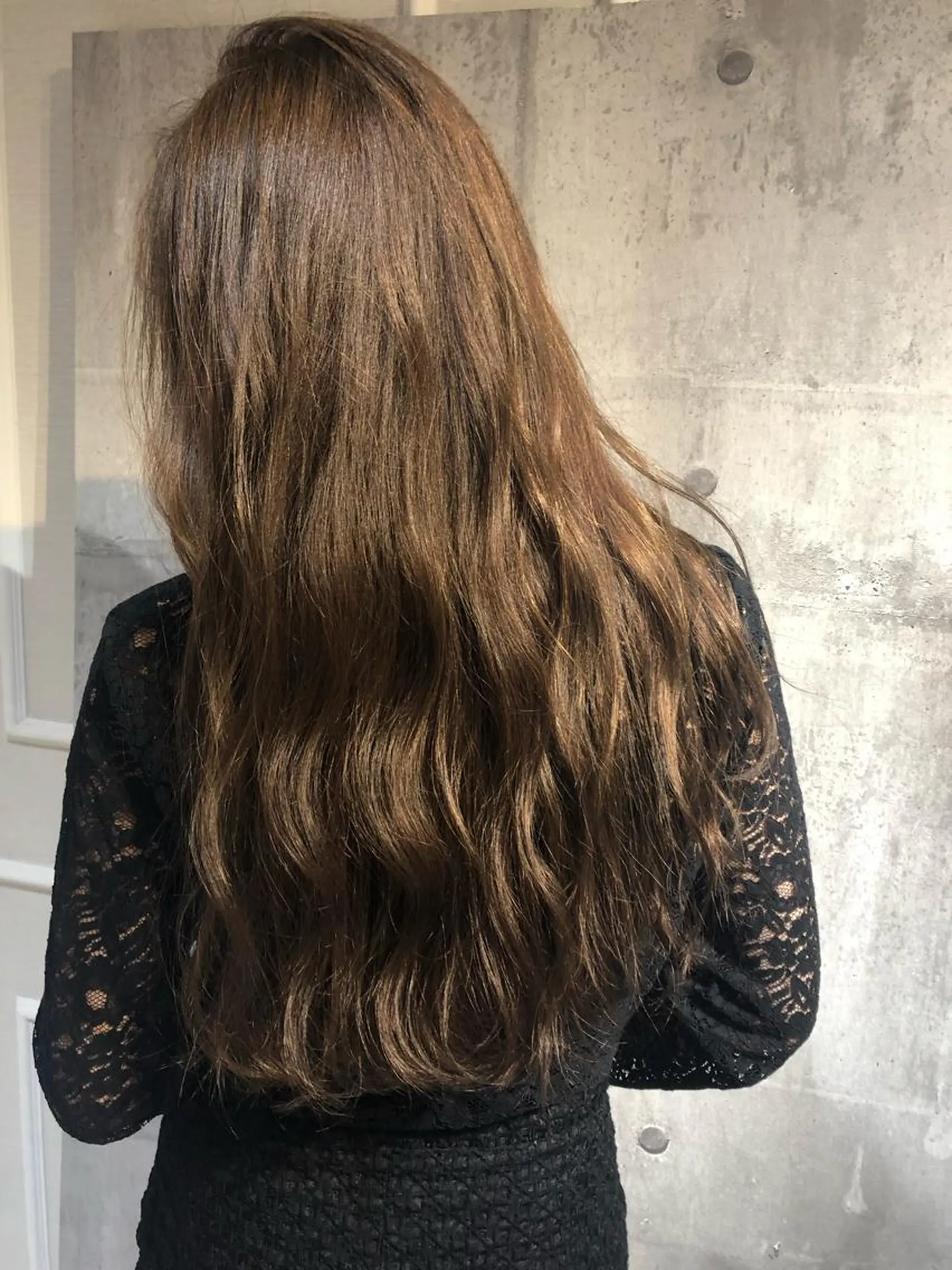 ロング カラー アッシュ ベージュカラー イルミナカラー ロング 小濱 ありすのヘアスタイル