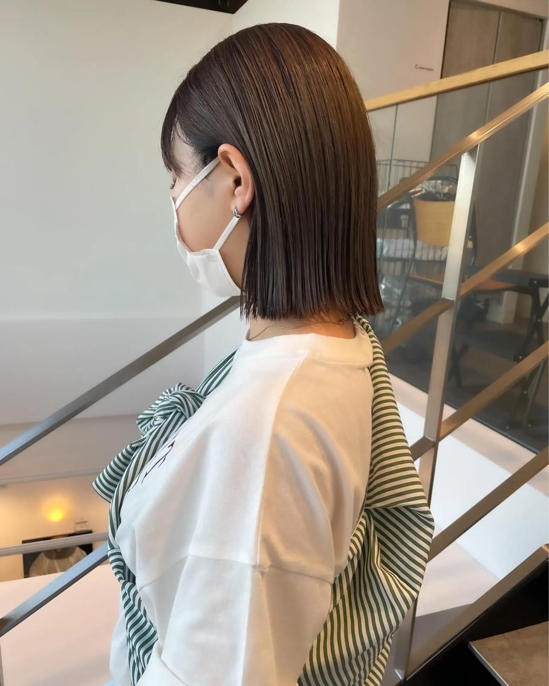 ショート カラー ヘアアレンジ アイブロウ ミニボブ/ブリーチ 🌈MISATOのヘアスタイル