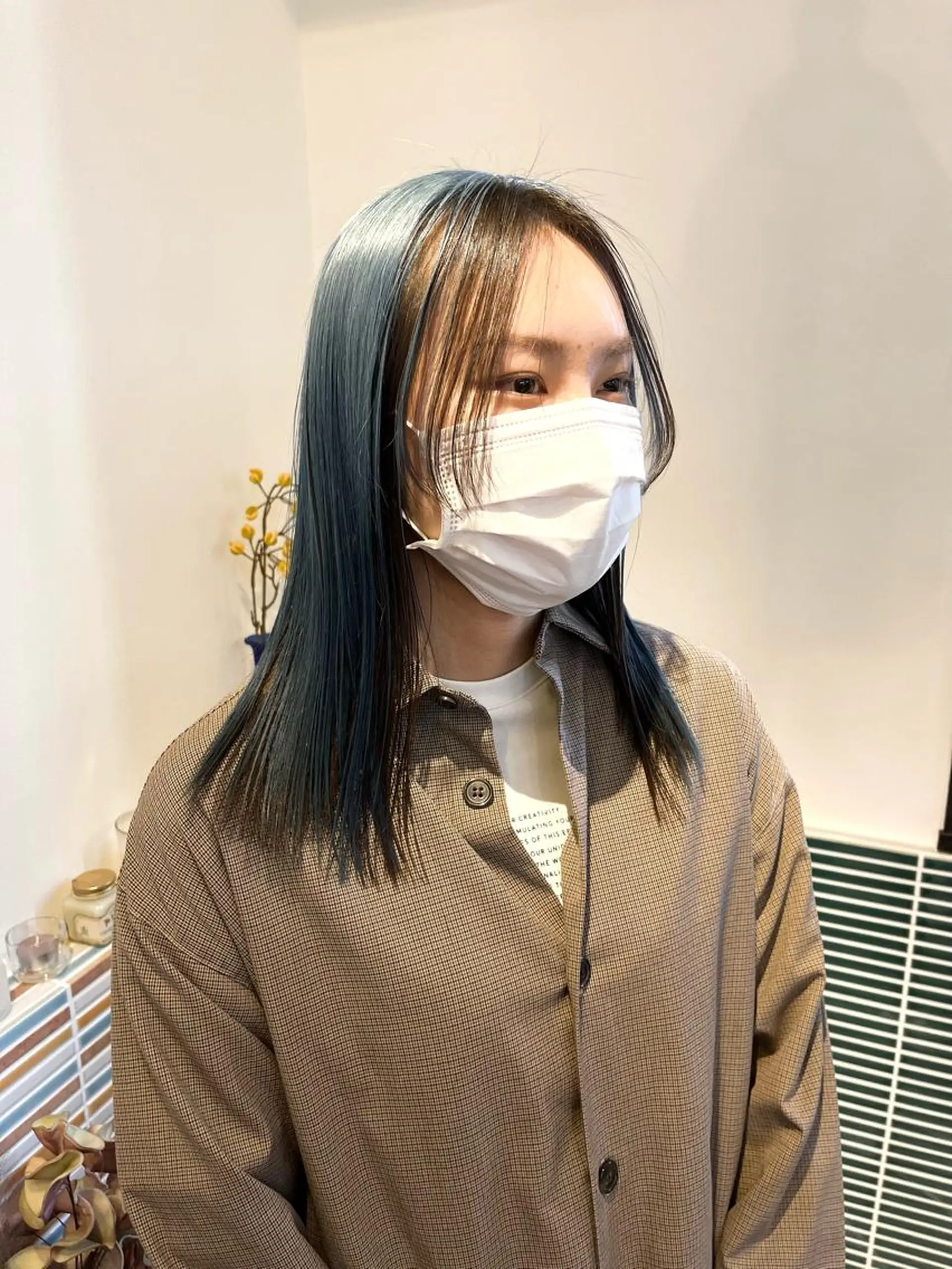 セミロング カラー ブルーカラー デザインカラー カット ヘアカラー トリートメント 🩷ハイトーン透明感 レイヤー🩷ユリカのヘアスタイル