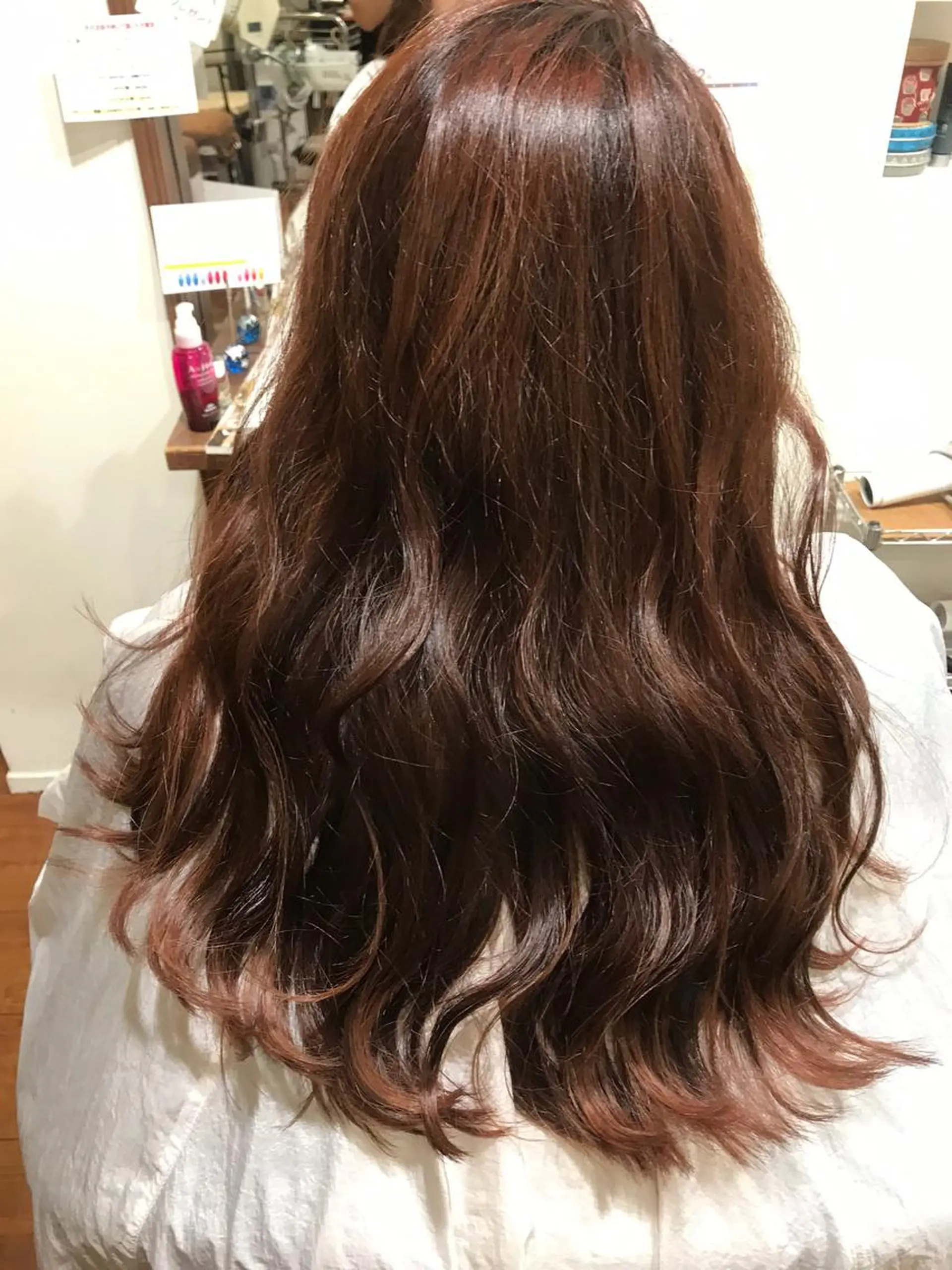 ロング 勝沼 佑季のヘアスタイル