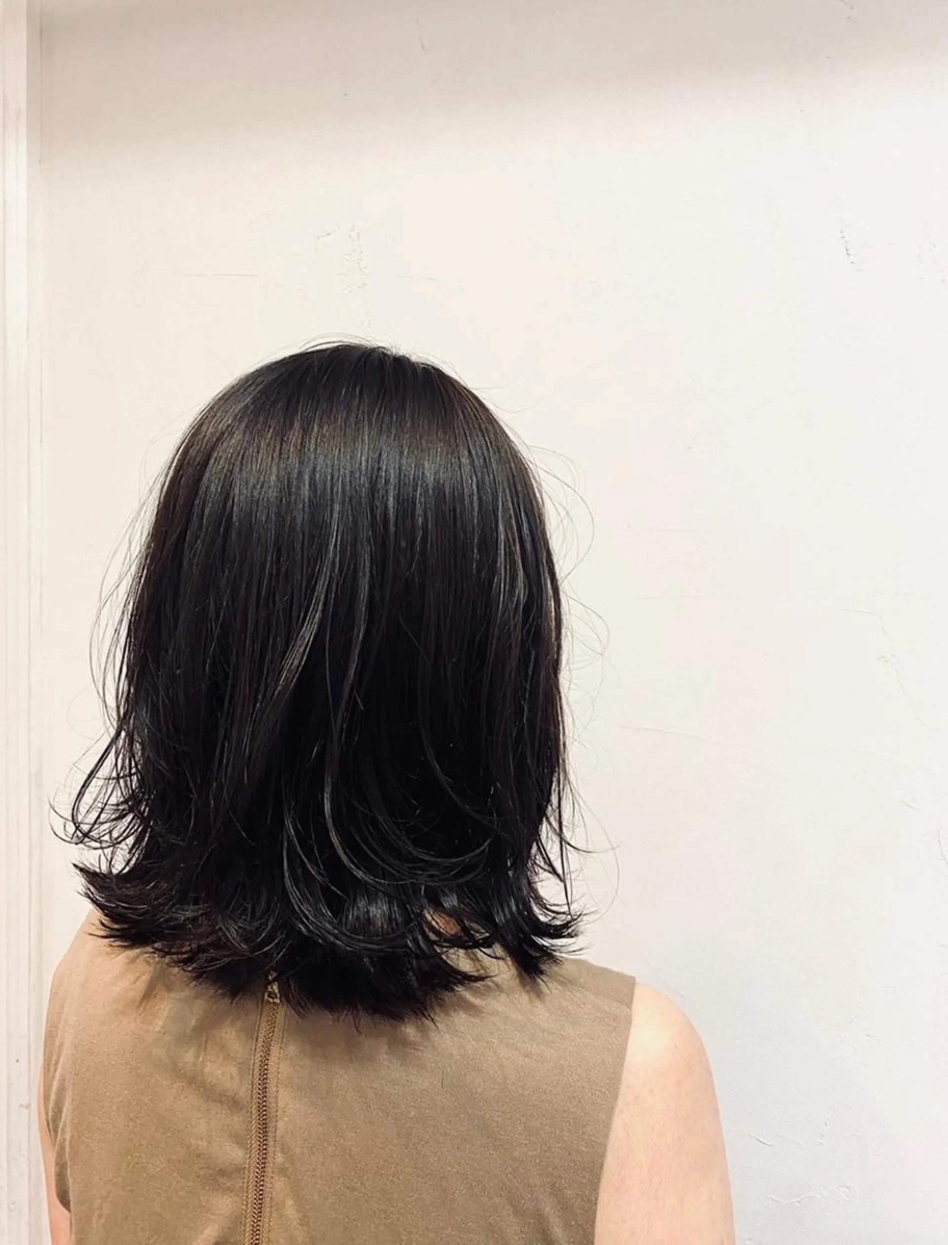 セミロング 宮腰 瑠果のヘアスタイル