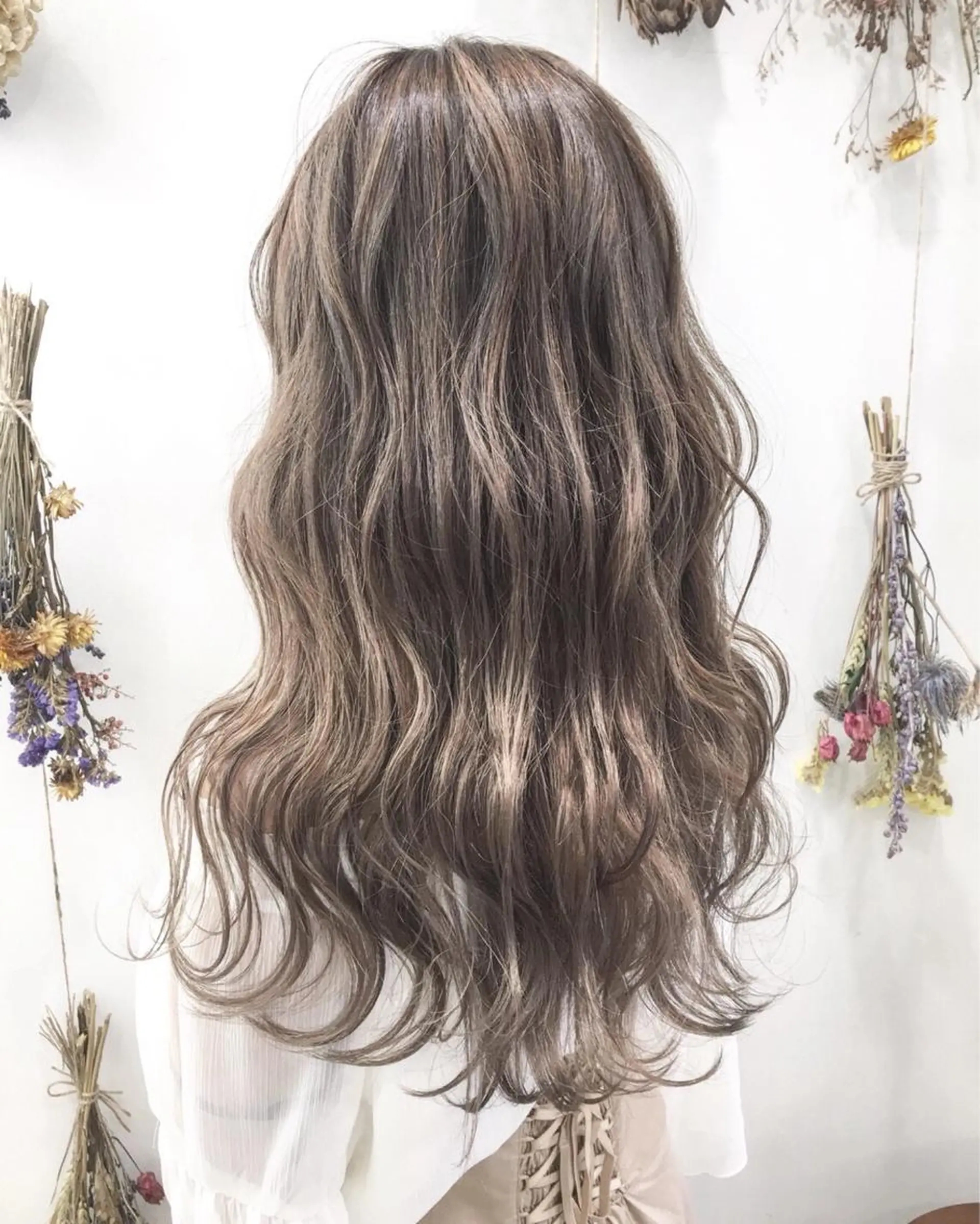 ロング 髪質改善 縮毛矯正 トリートメント 酸熱トリートメント ヘアカラー トリートメント コテ巻き風パーマ/ 髪質改善/河島恭平のヘアスタイル