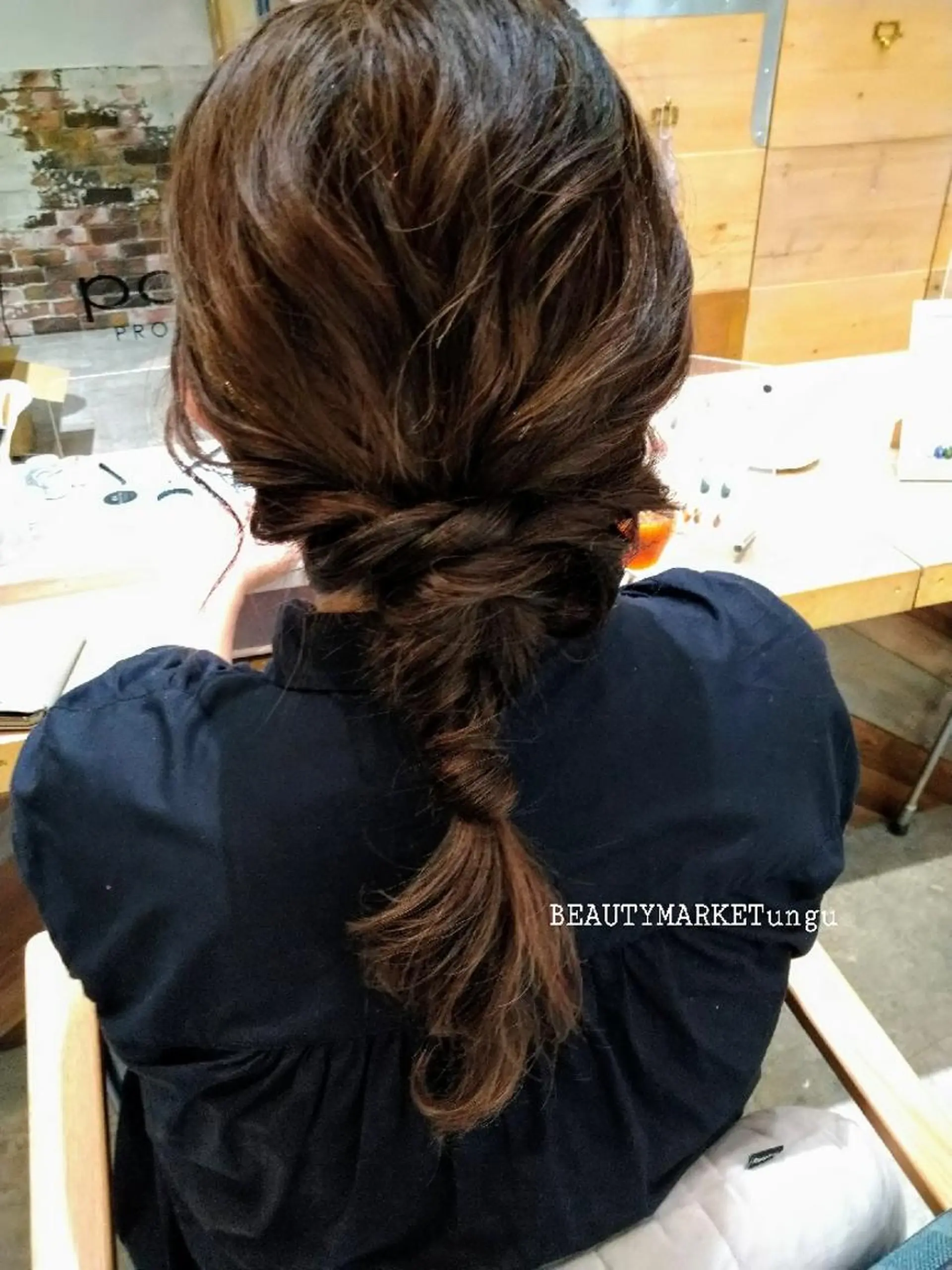 ロング ヘアアレンジ 狩野 歩のヘアスタイル