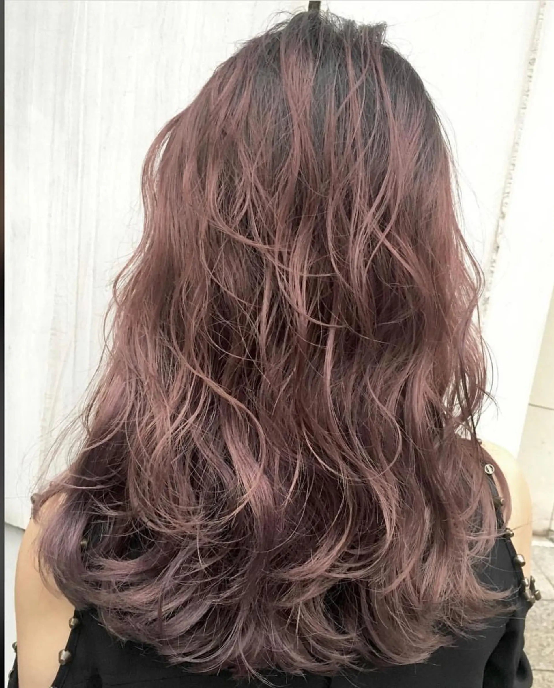 ロング カラー ヘアアレンジ アッシュ ピンクカラー レッドカラー ヘアカラー トリートメント ブリーチ＆カラーが 得意☀️望月宣雄☀️のヘアスタイル