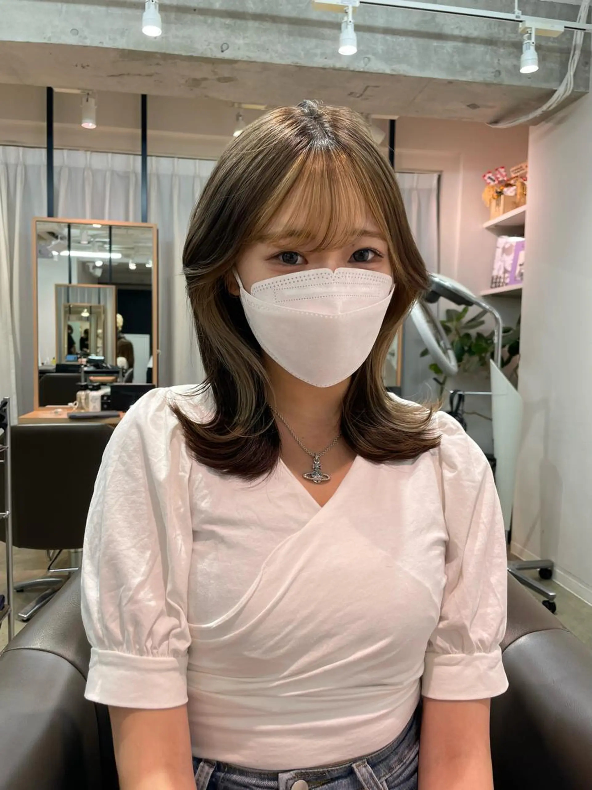 ミディアム ミストバング くびれヘア ❤️ショートカット ・顔周りカット❤️のヘアスタイル