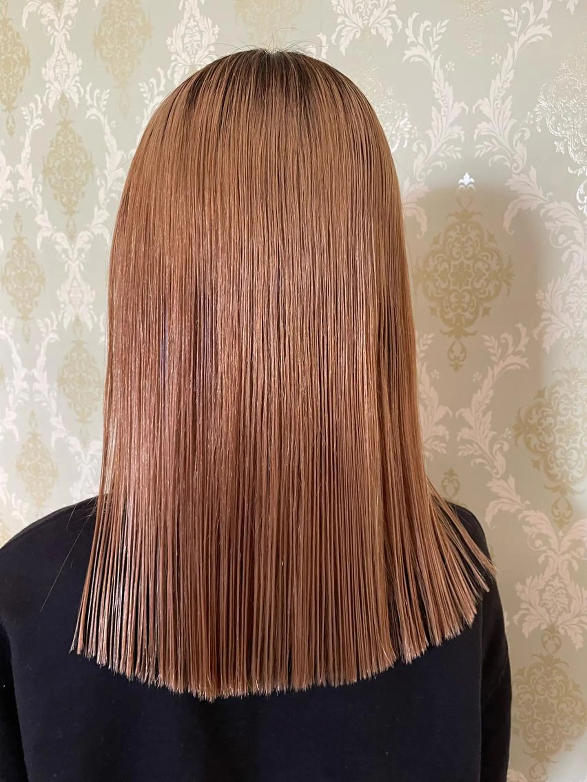 ミディアム EARTH中島 秋桜久のヘアスタイル