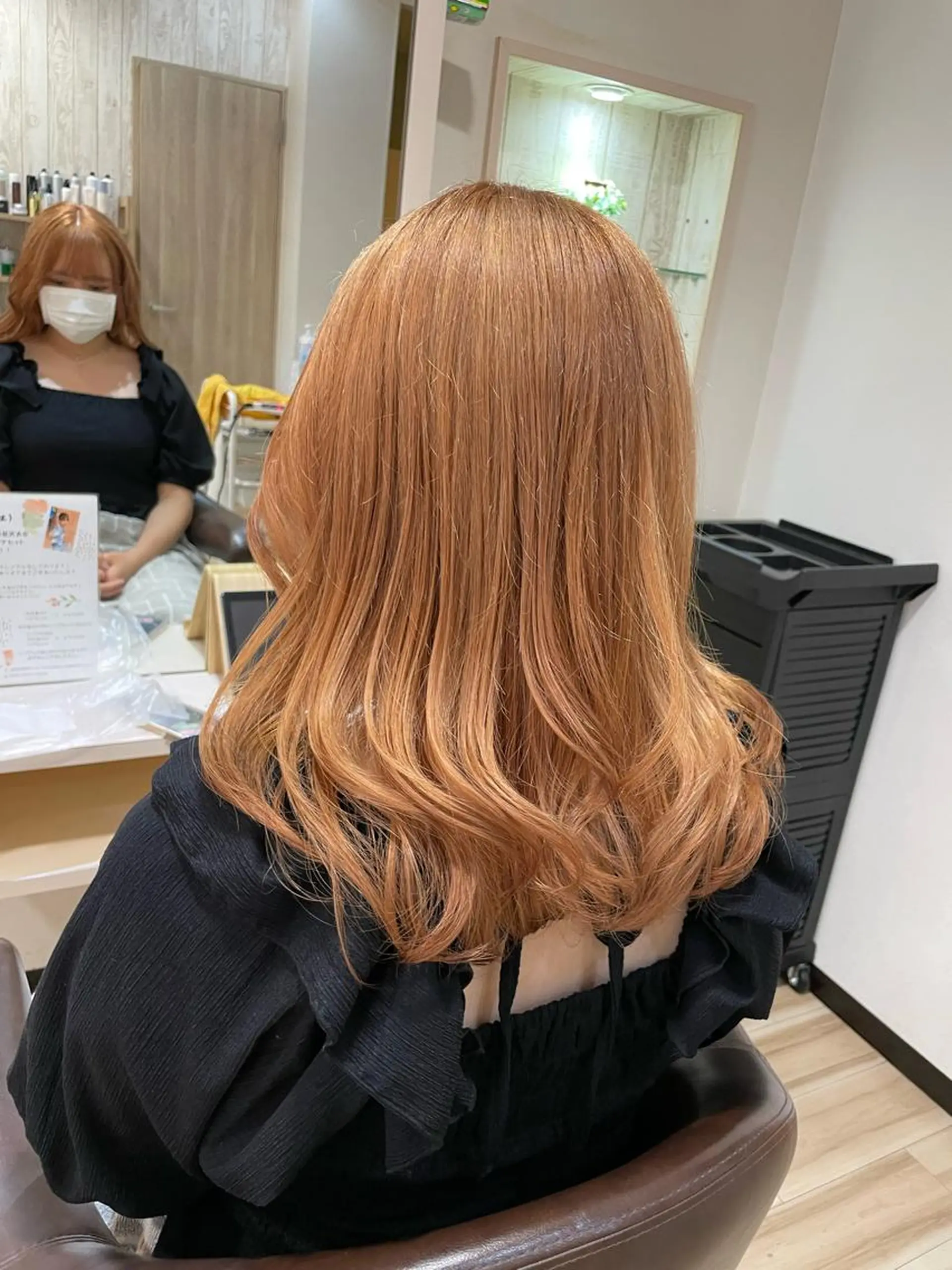 セミロング カラー 🌈派手髪ハイトーン 🌈鈴木亮太🌈のヘアスタイル