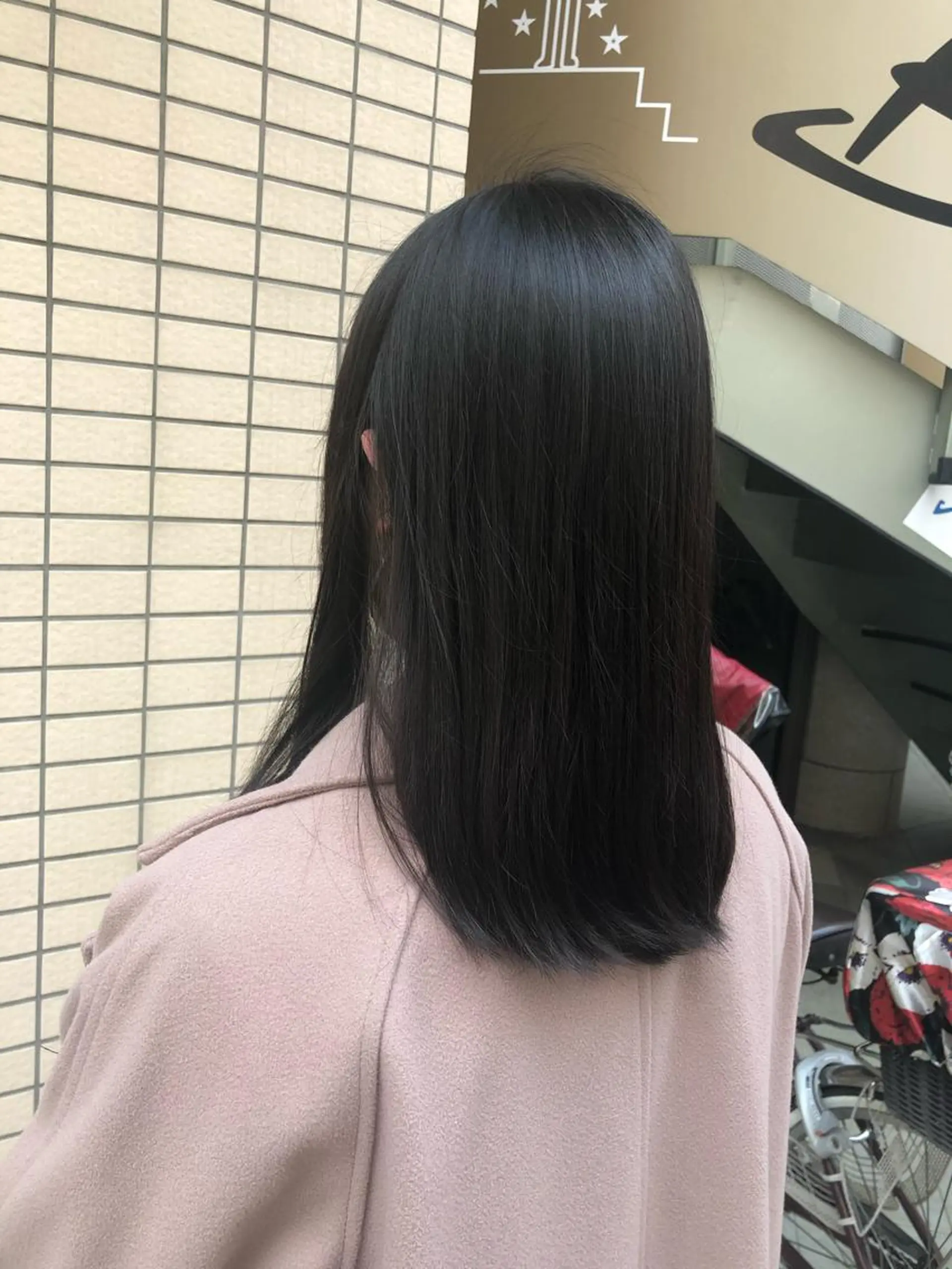 ミディアム 阿部 美咲のヘアスタイル