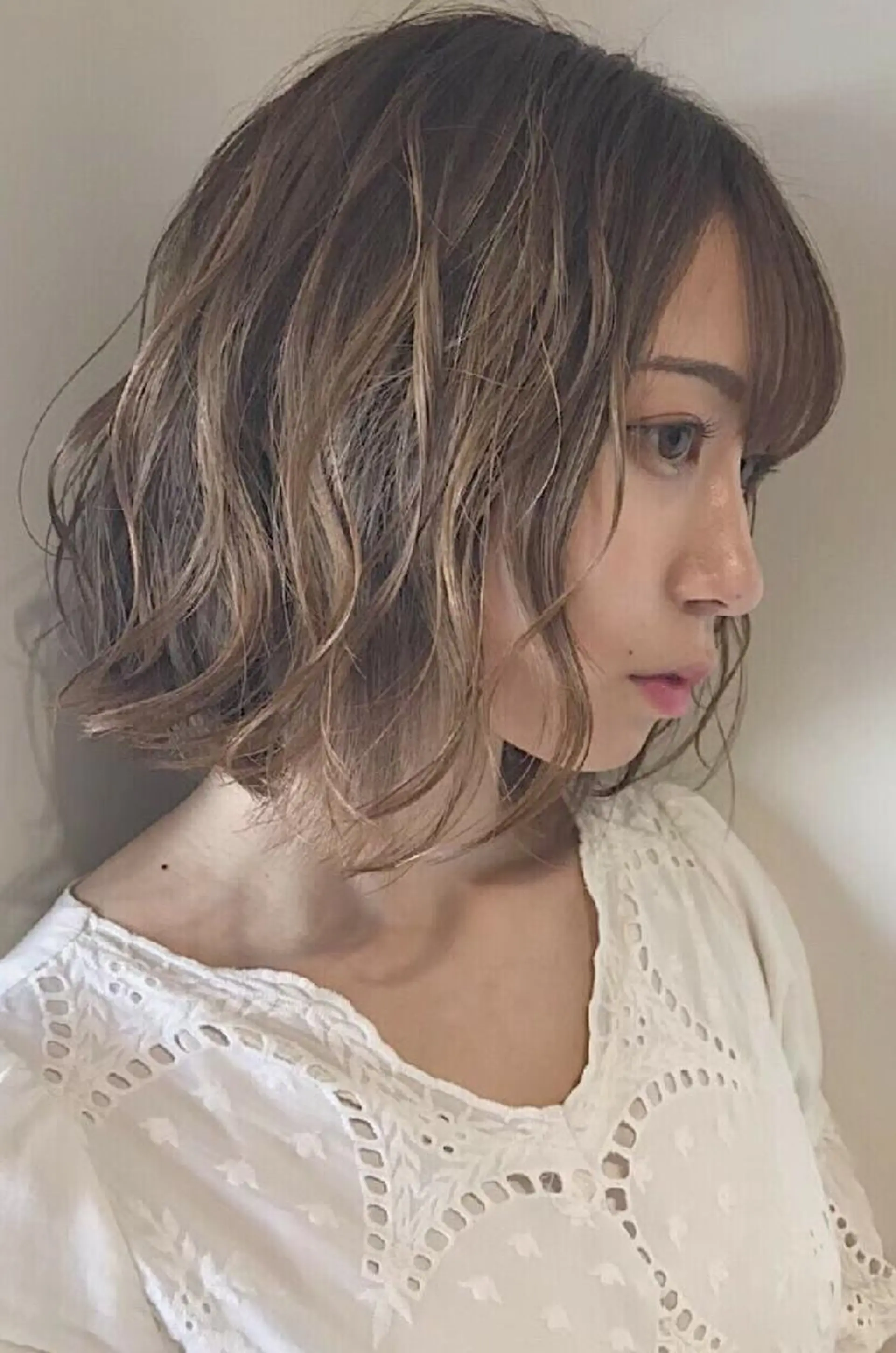 ミディアム カラー 【大宮】デザイナー Anne 諳 アンのヘアスタイル