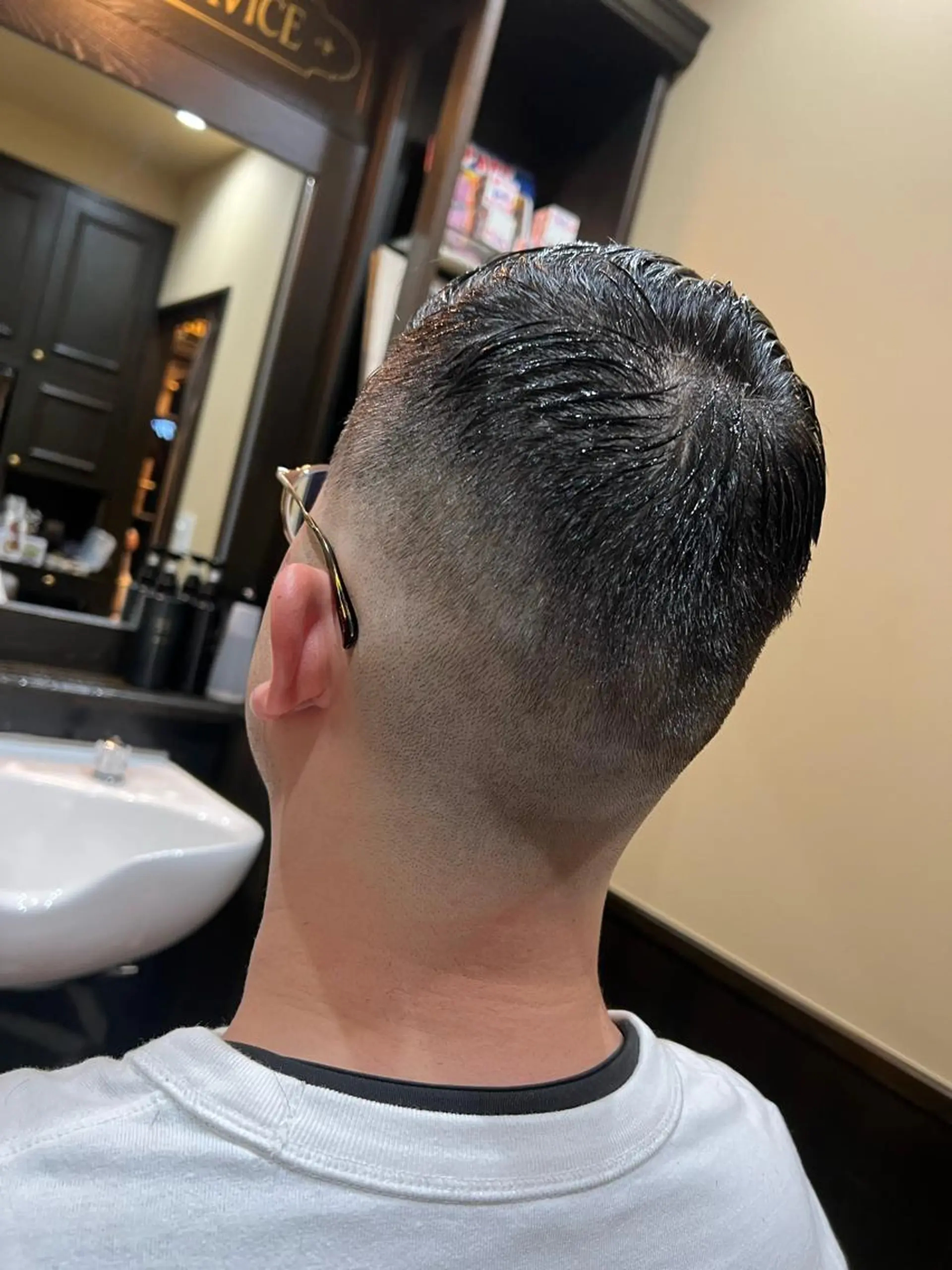 ショート メンズ フェードカット blazeman barbershop 新宿店所属・猪井 明のヘアスタイル