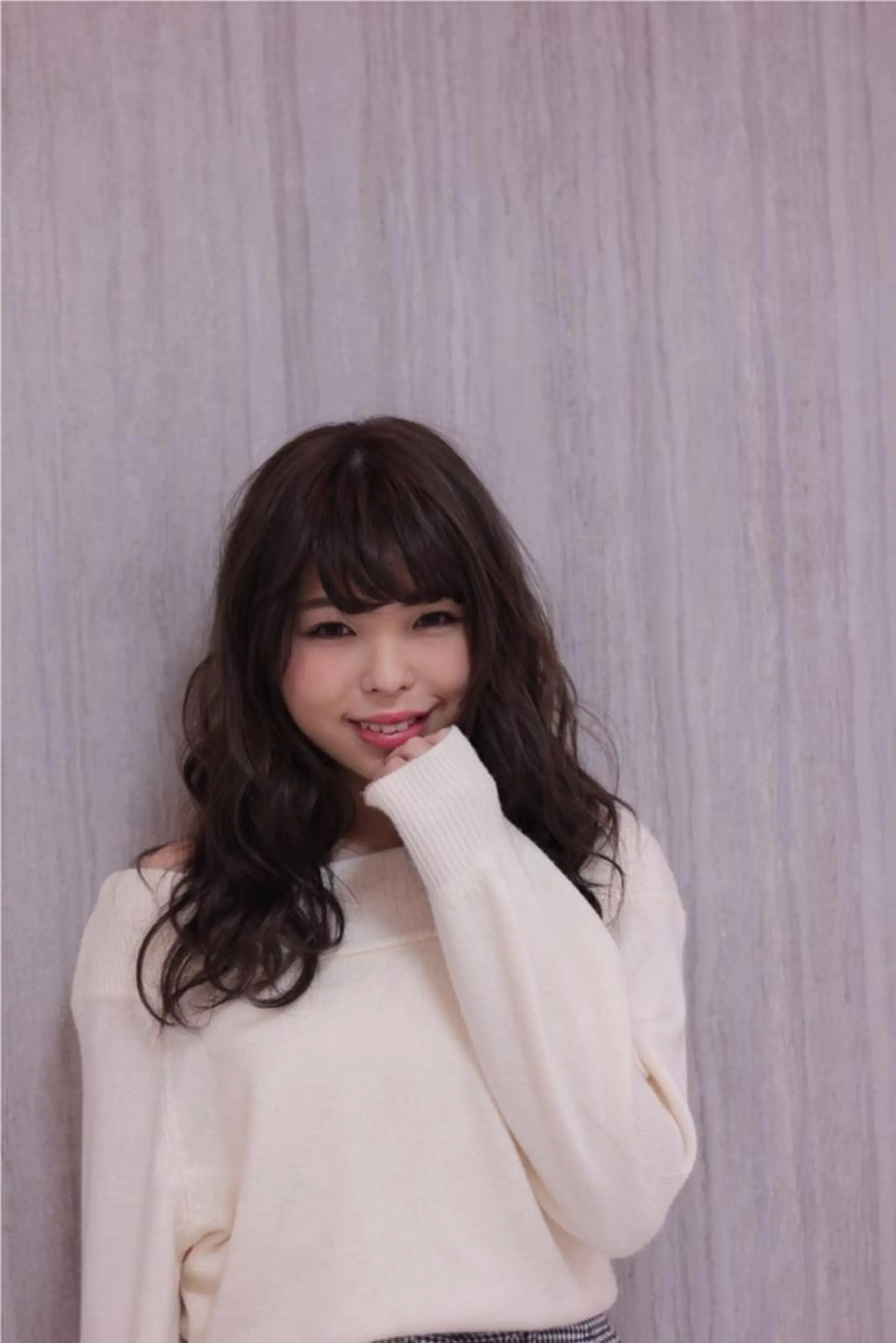 ミディアム 二狼  （じろう）のヘアスタイル