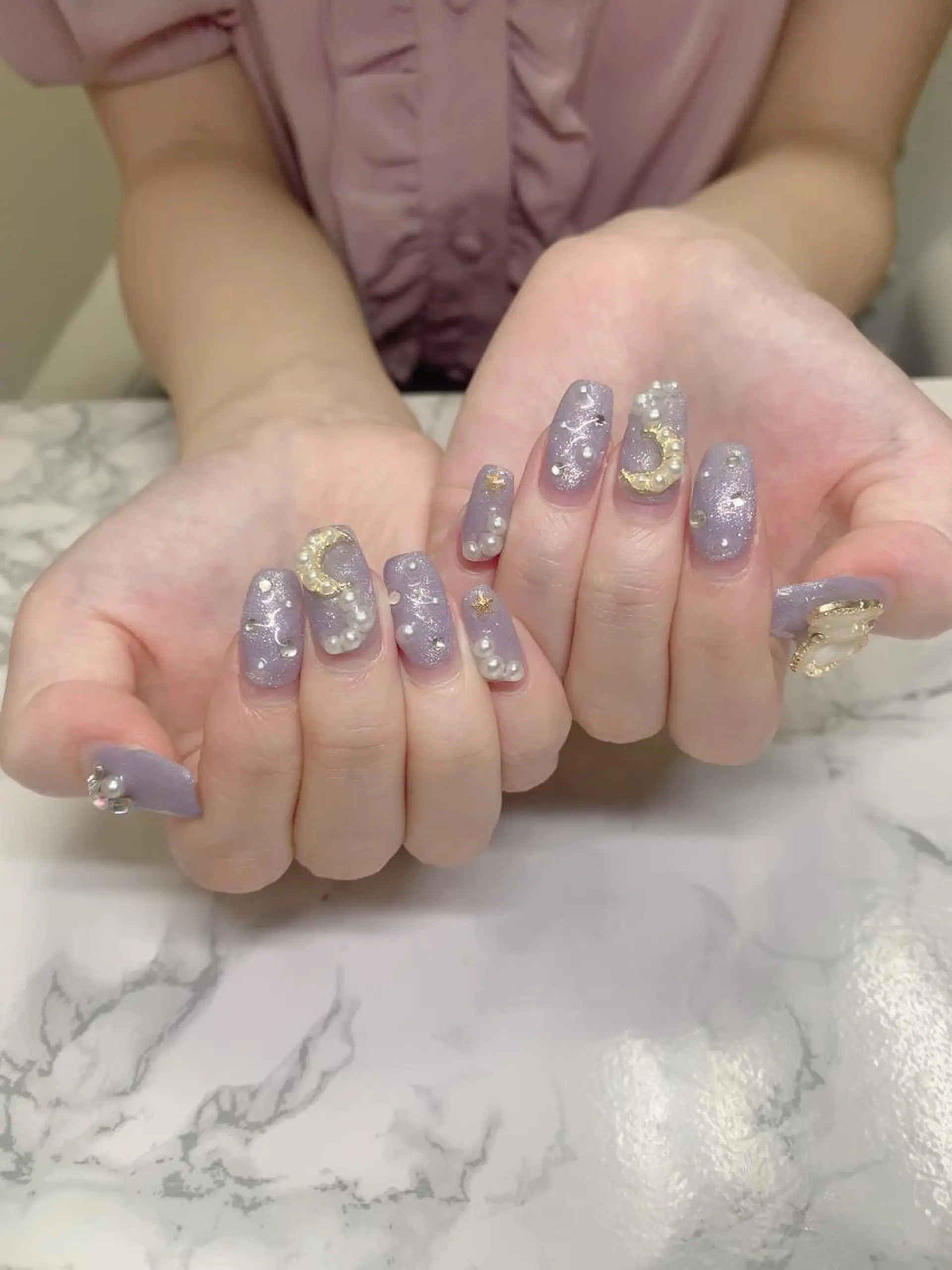 ネイル はな💎ネイル ワンホン、長さ出しのネイルデザイン