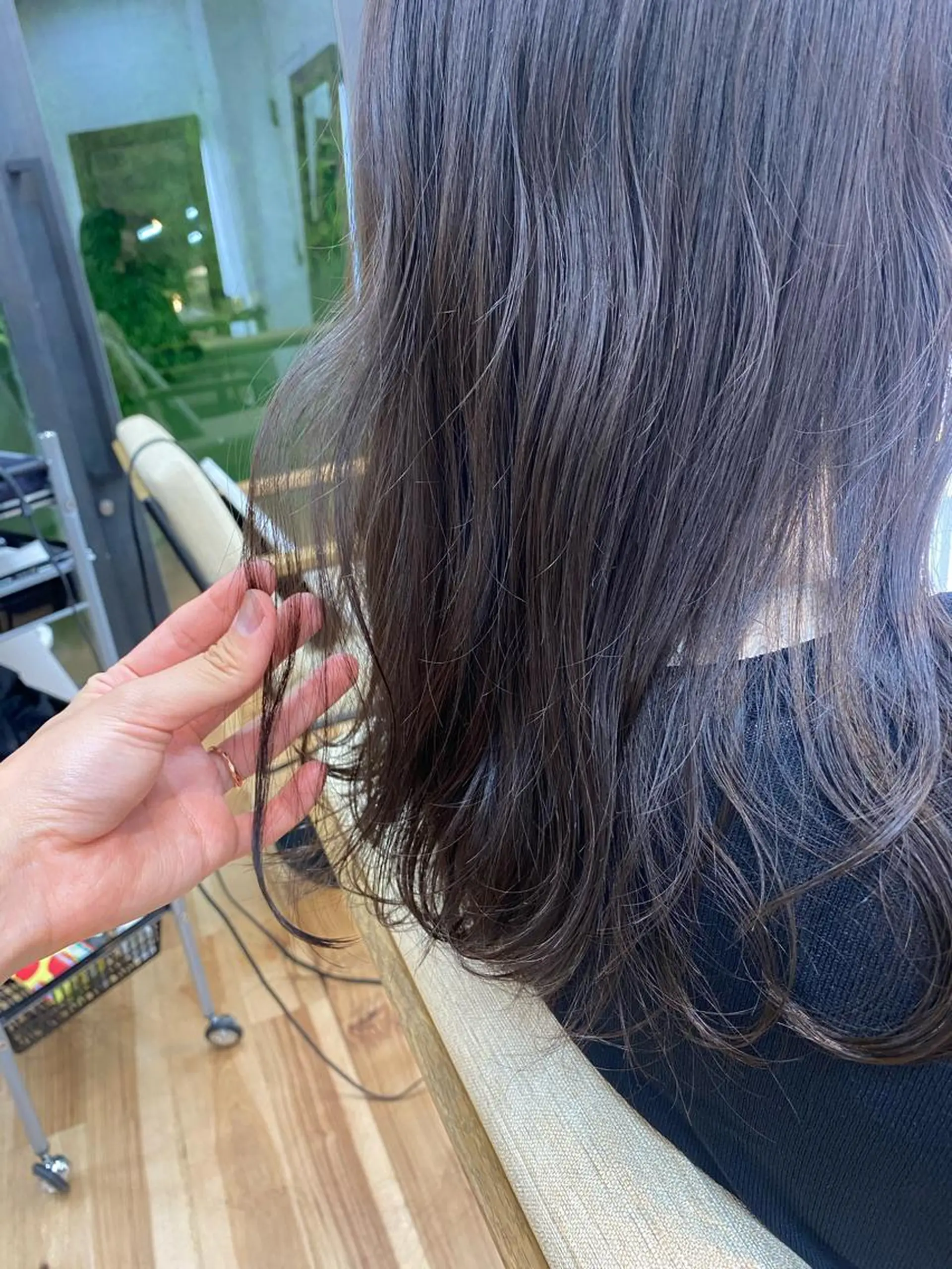 ロング カラー 透明感カラー おおつき ありかのヘアスタイル