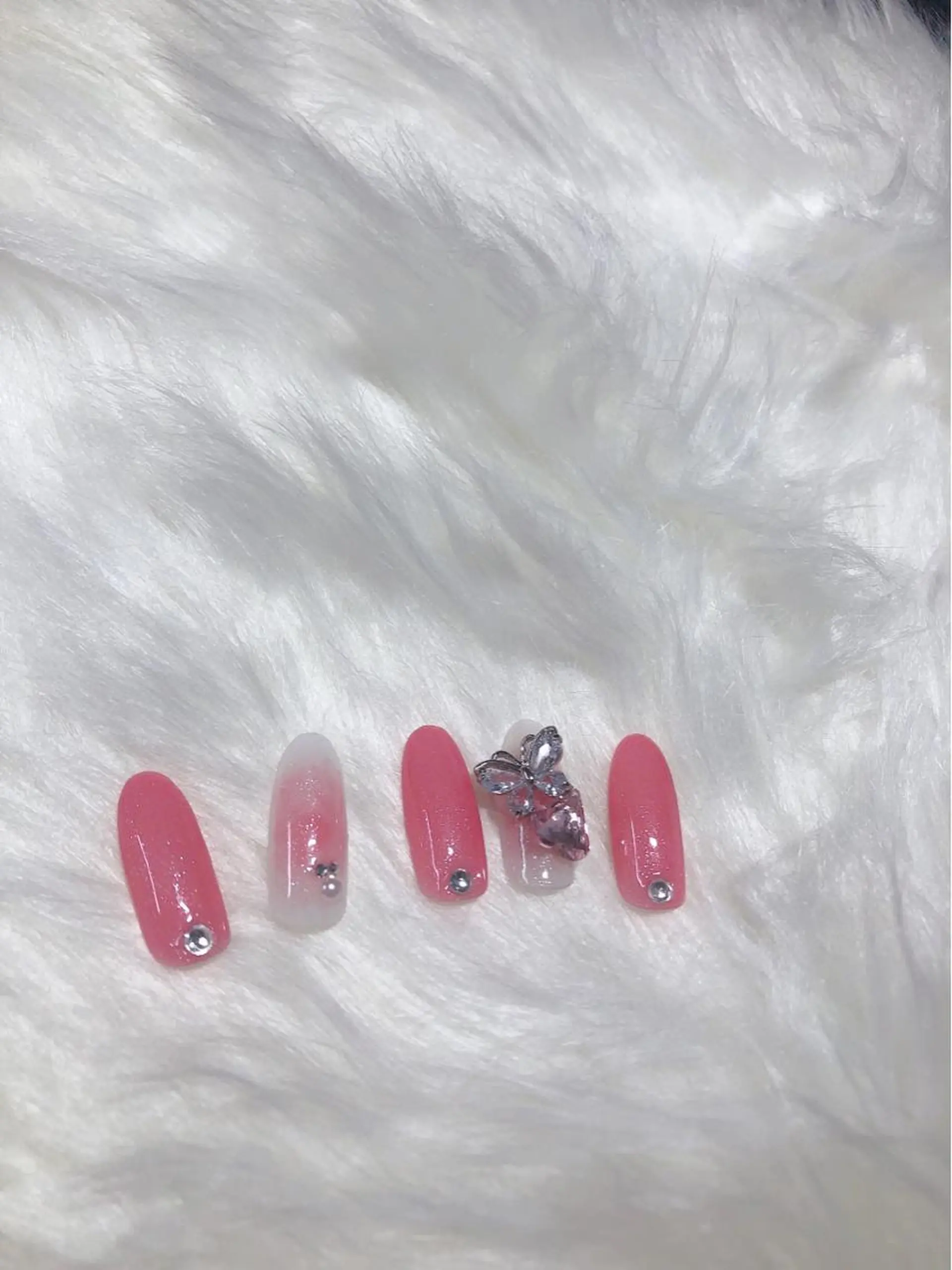 ネイル ハンドネイル MoonNail ユリ🌸のネイルデザイン