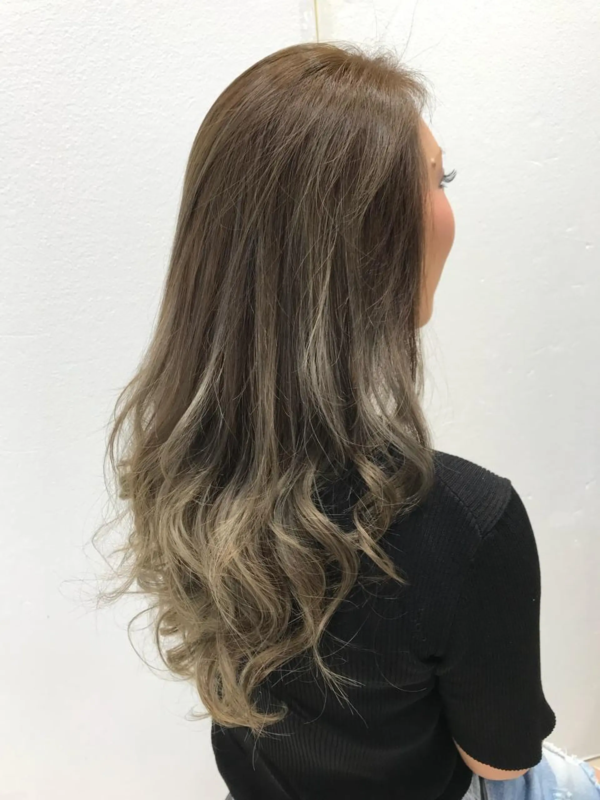 ロング カラー バレイヤージュ グラデーションカラー レイヤーカット ヘアカラー 髪質改善カラーリスト /根本雄貴のヘアスタイル