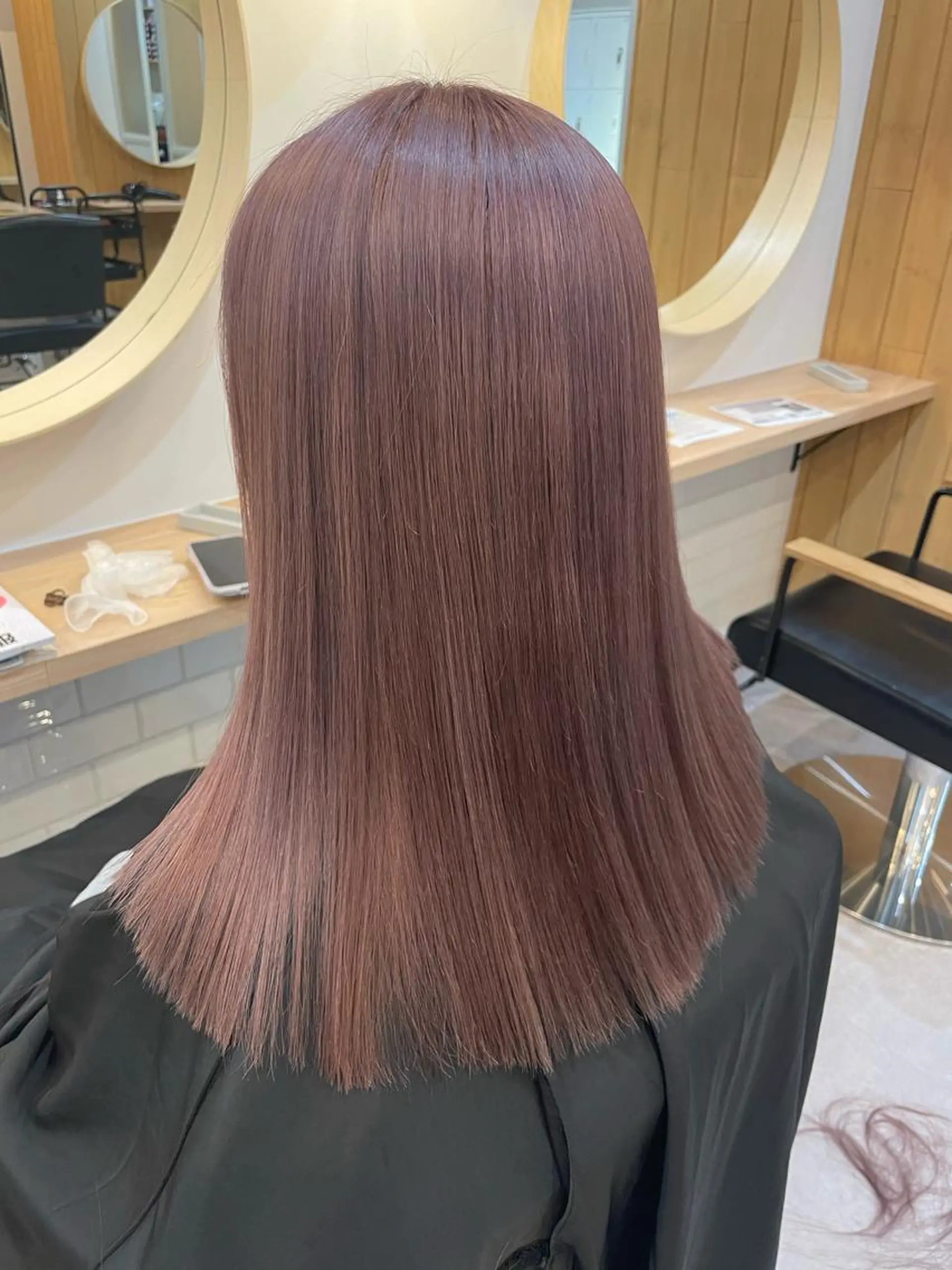 セミロング カラー akane .のヘアスタイル