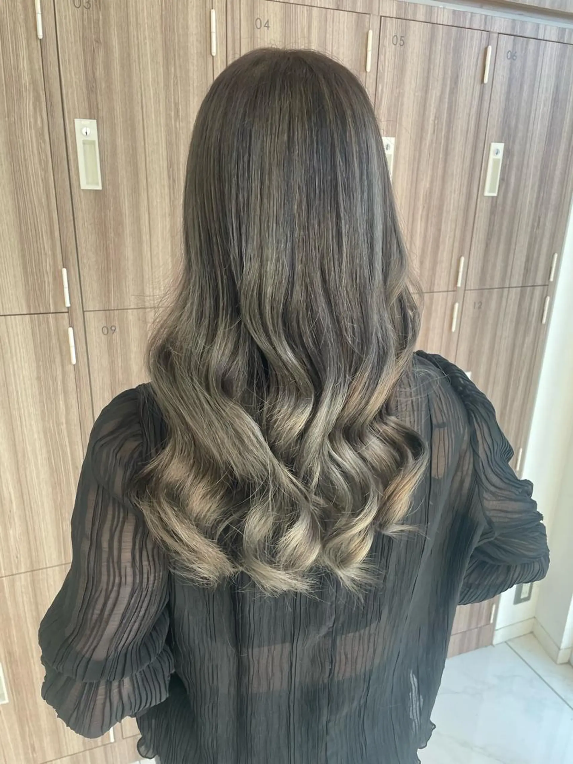 ミディアム カラー 菊池 遼/透明感 /韓国レイヤー/艶感のヘアスタイル