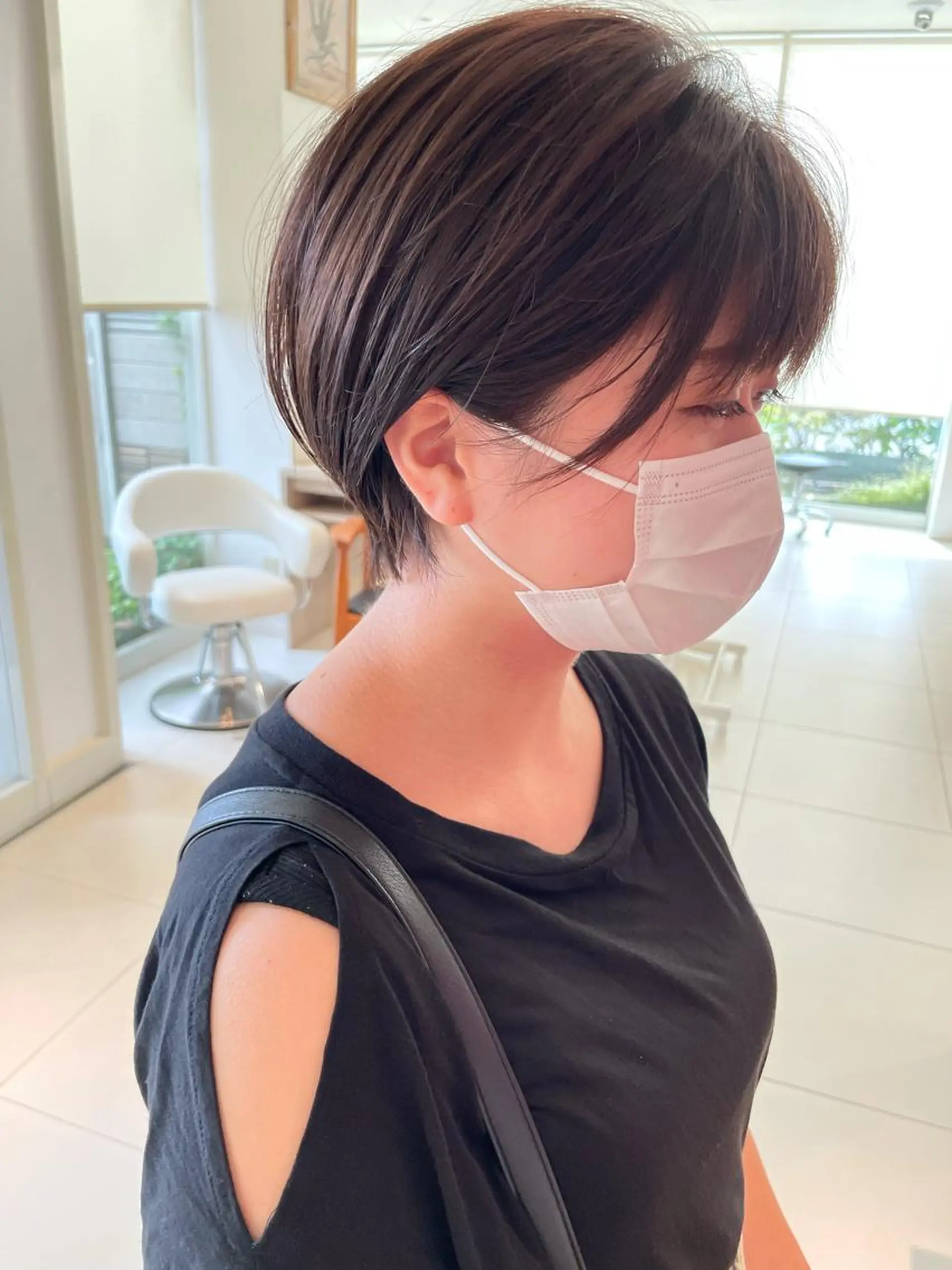 ショート カラー 丸みショート ショートヘア カット 鶴岡で縮毛矯正なら お任せ！ハヤシナオミのヘアスタイル