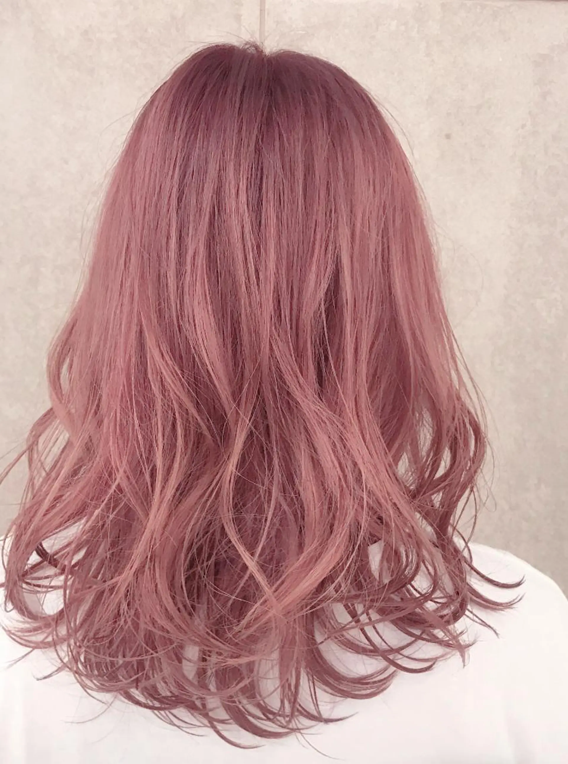 ミディアム カラー イルミナカラー ピンクカラー ショート/脱白髪染め ☆宇﨑悠実のヘアスタイル