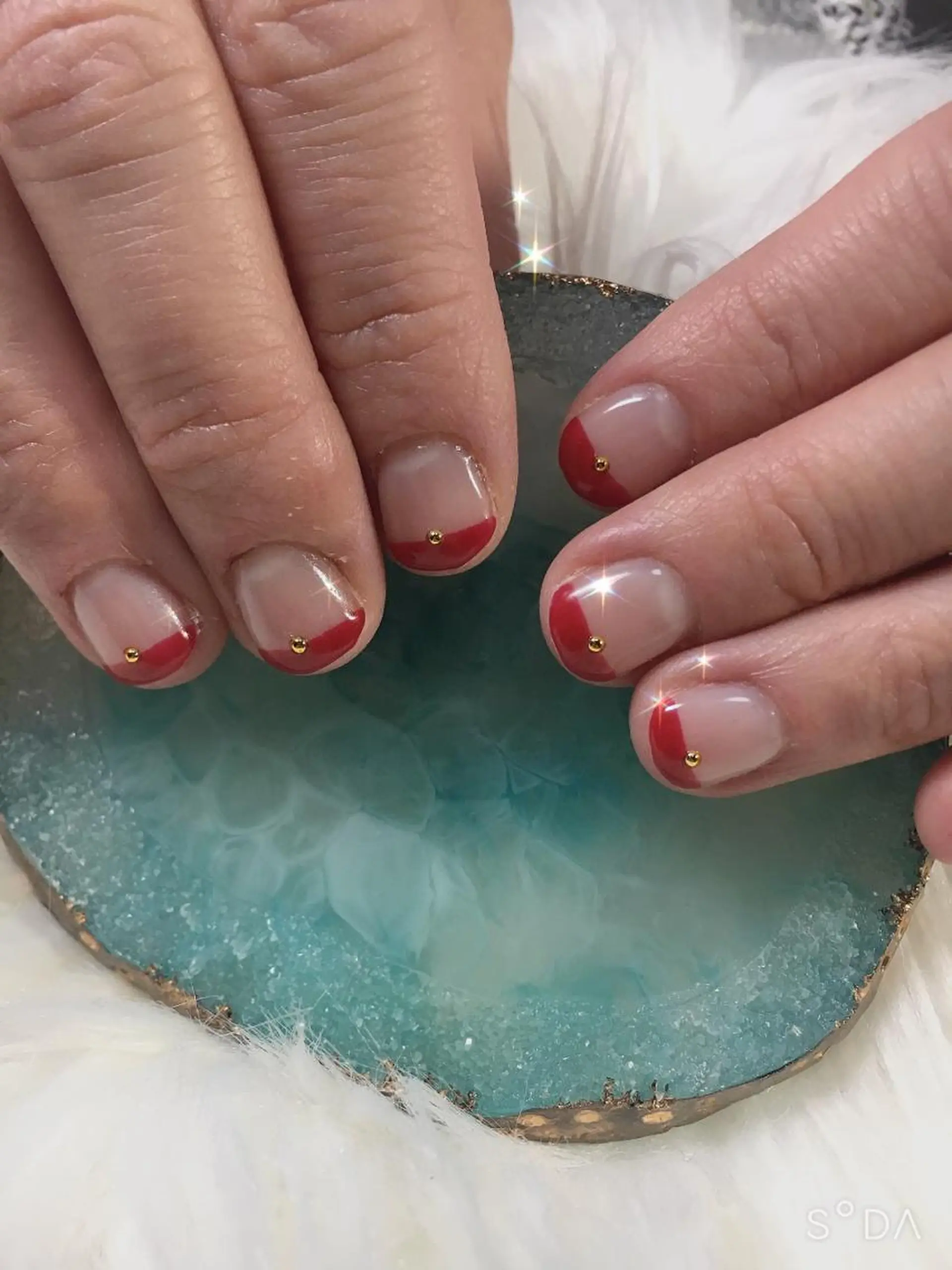 ネイル フレンチネイル 赤色 ハンドネイル フットネイル miwa ミワのネイルデザイン