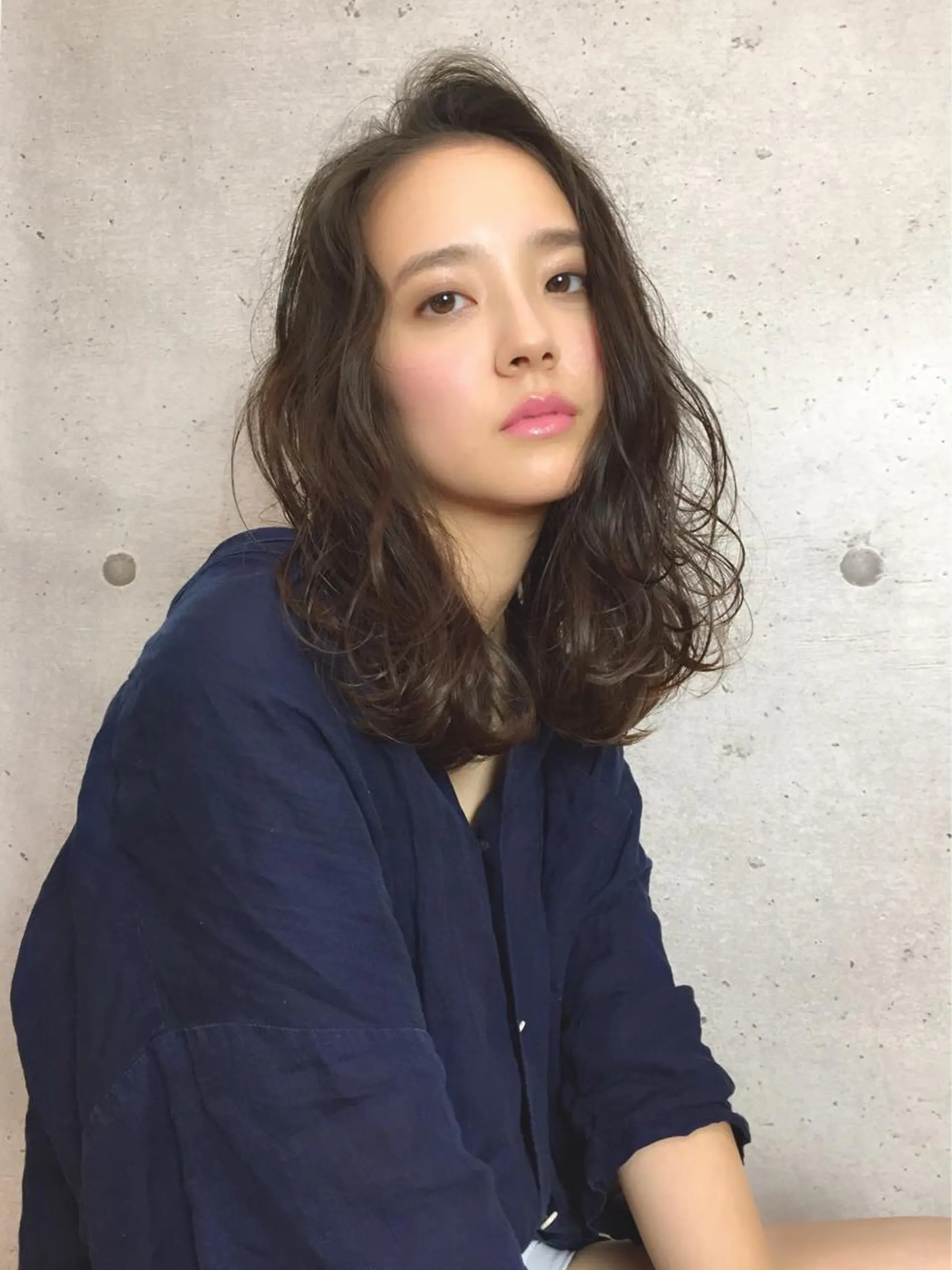 ミディアム カラー パーマ やまだ まいのヘアスタイル